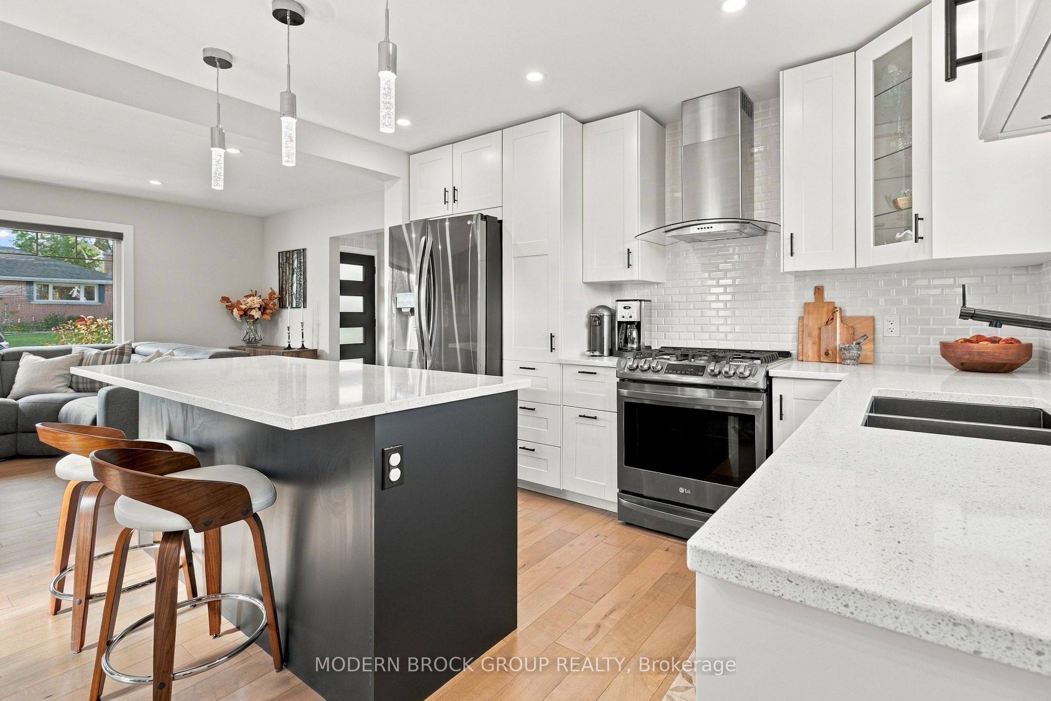 10 Manor Drive Property Photo 13