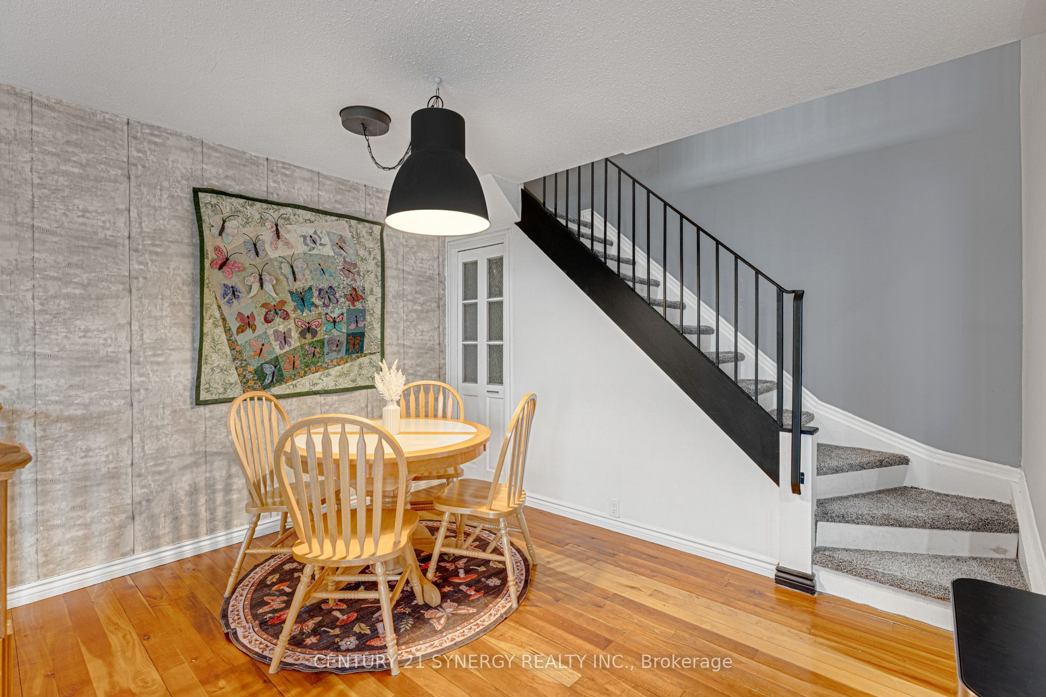 19 A Banner Road Property Photo 6