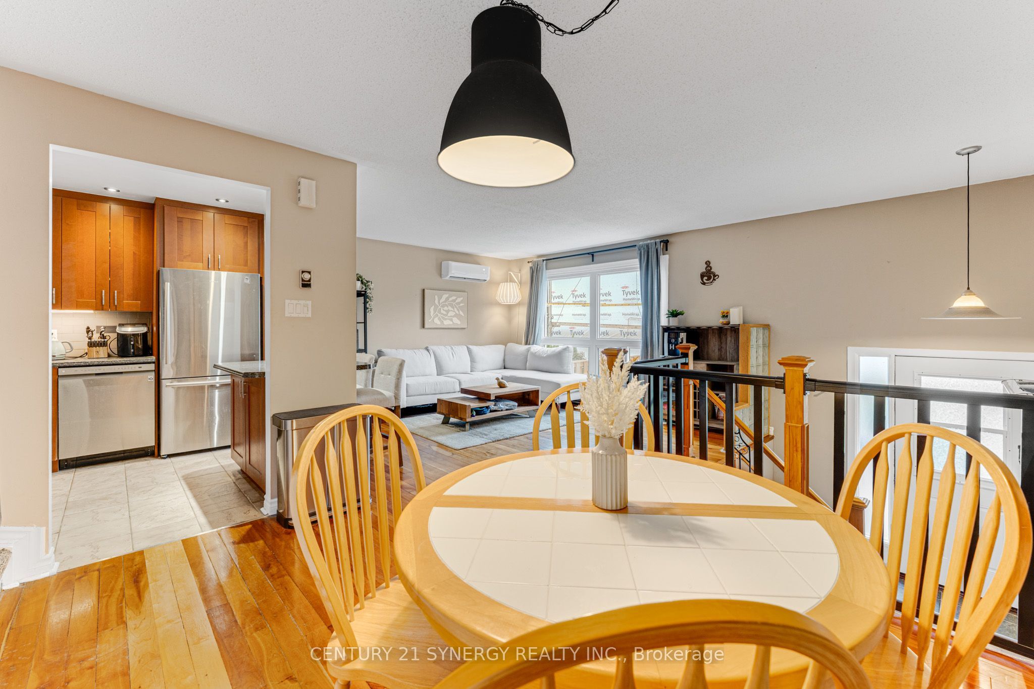 19 A Banner Road Property Photo 8