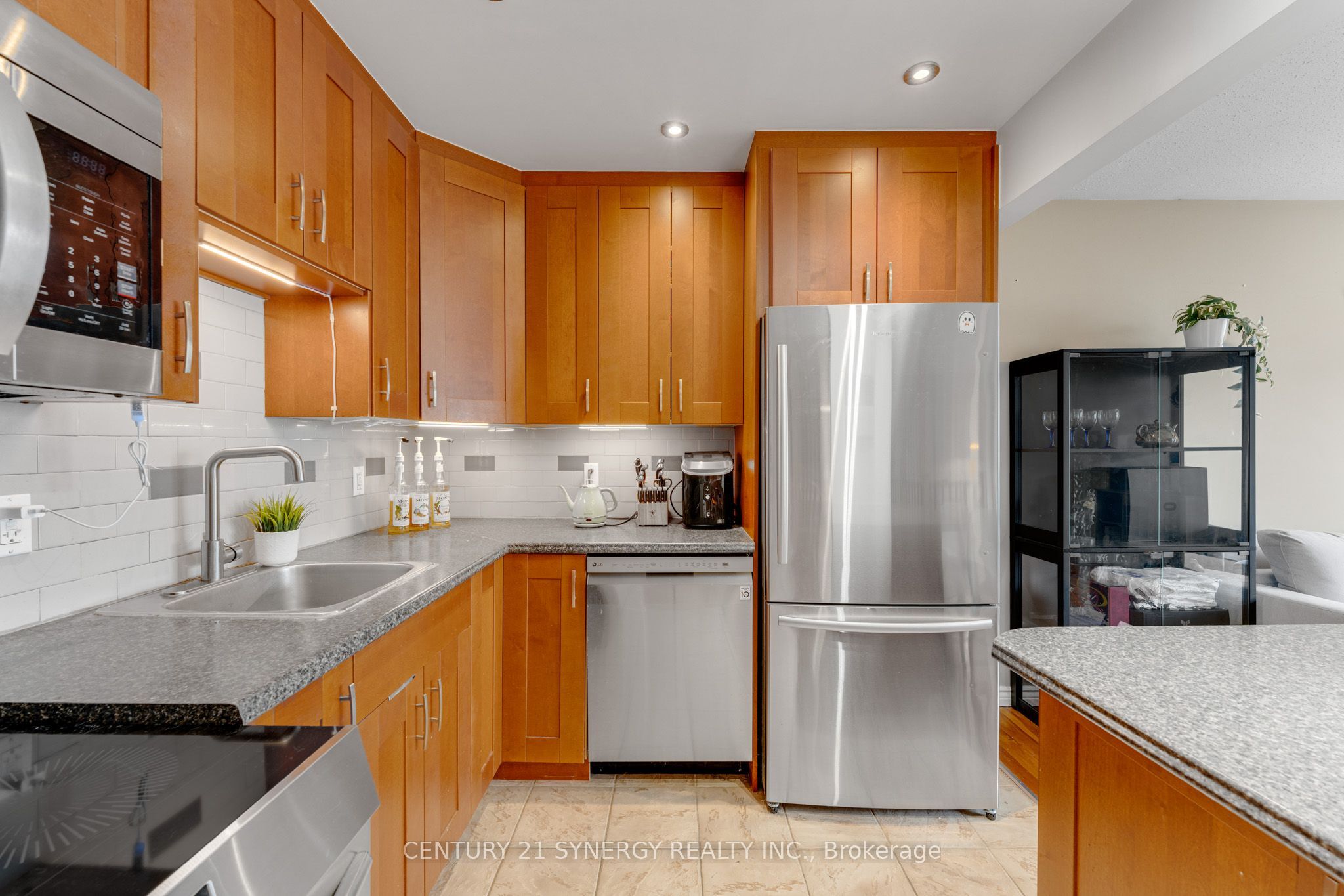 19 A Banner Road Property Photo 13