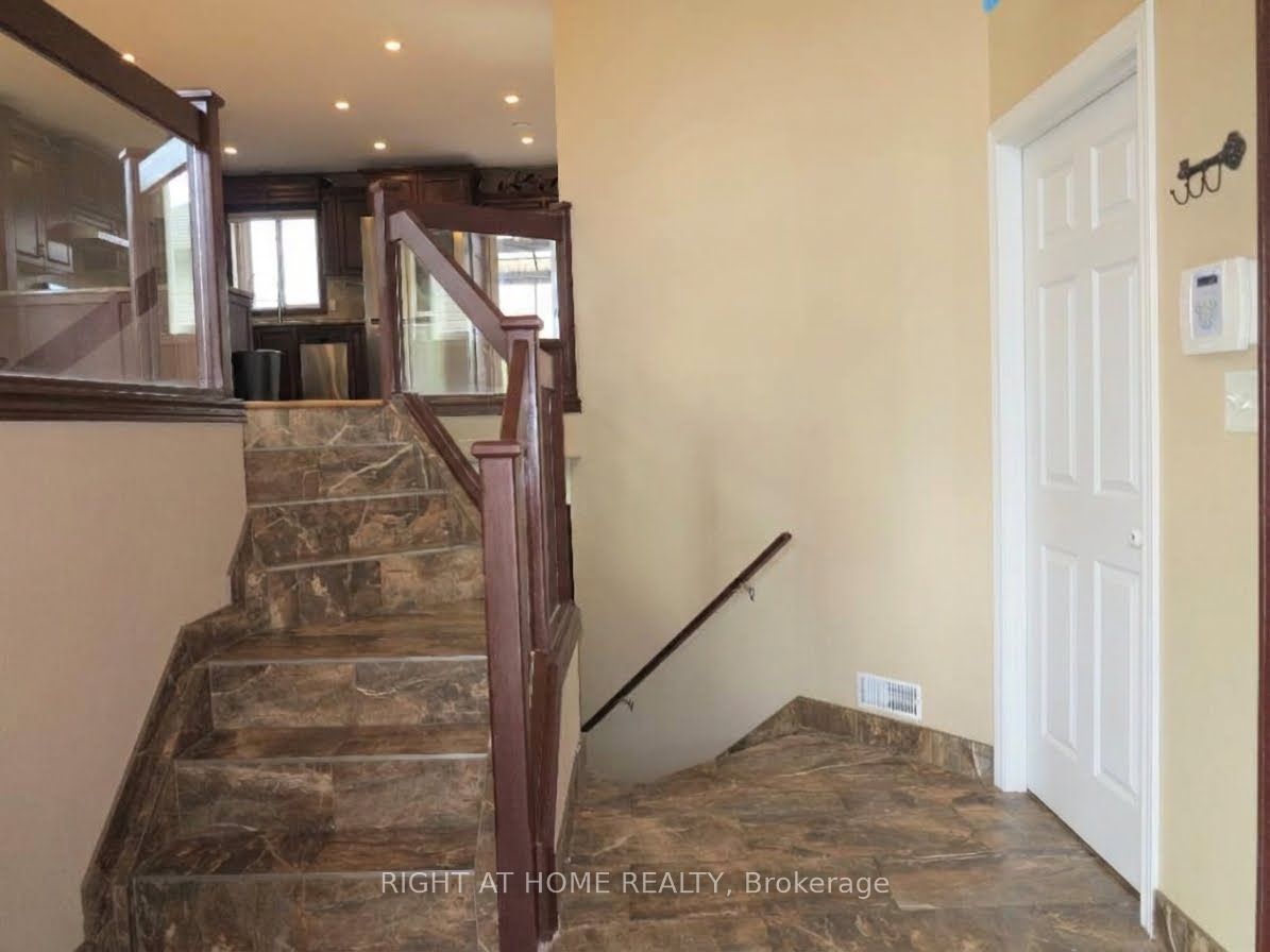101 Joanne Court Property Photo 2