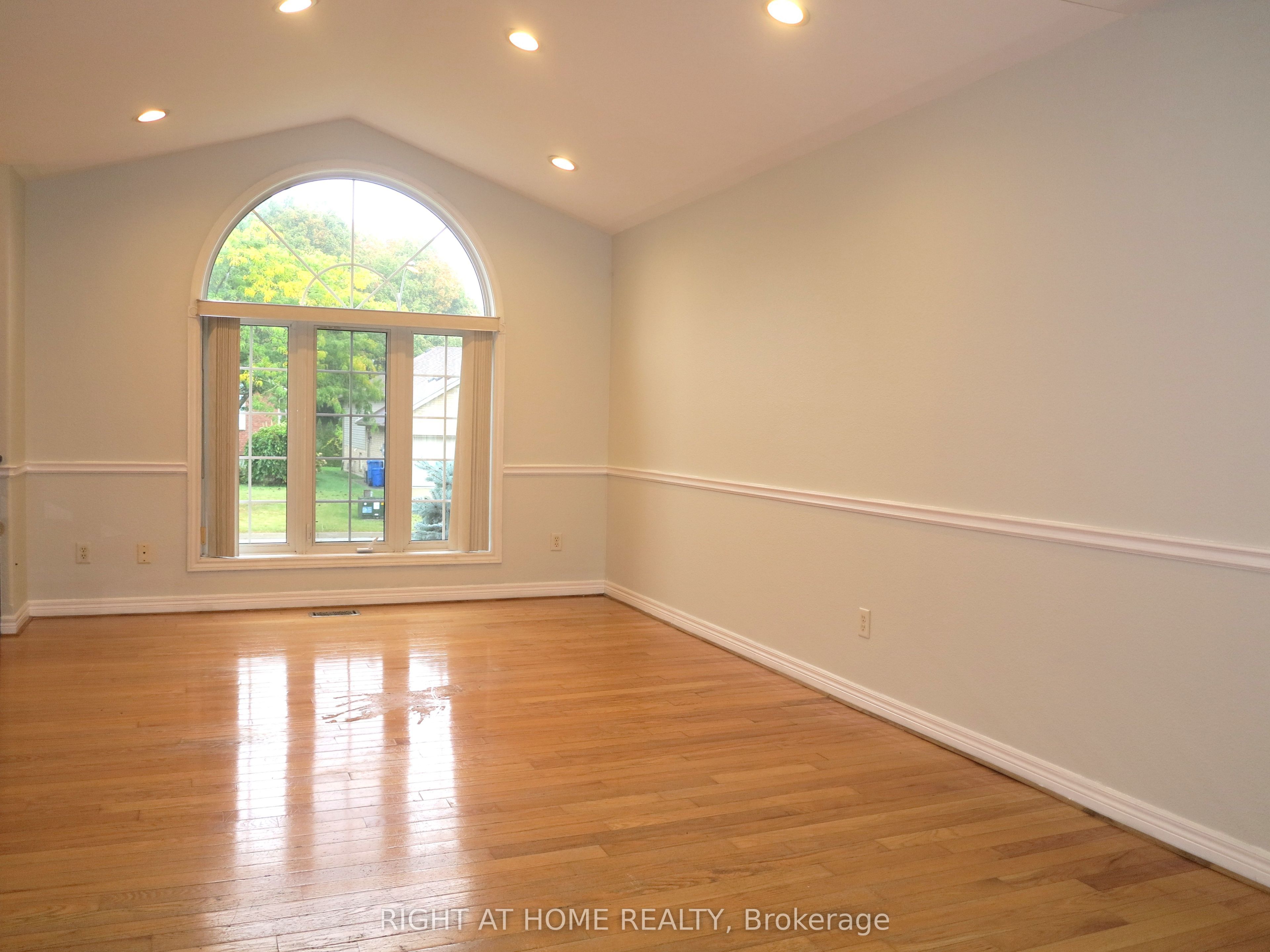 101 Joanne Court Property Photo 5