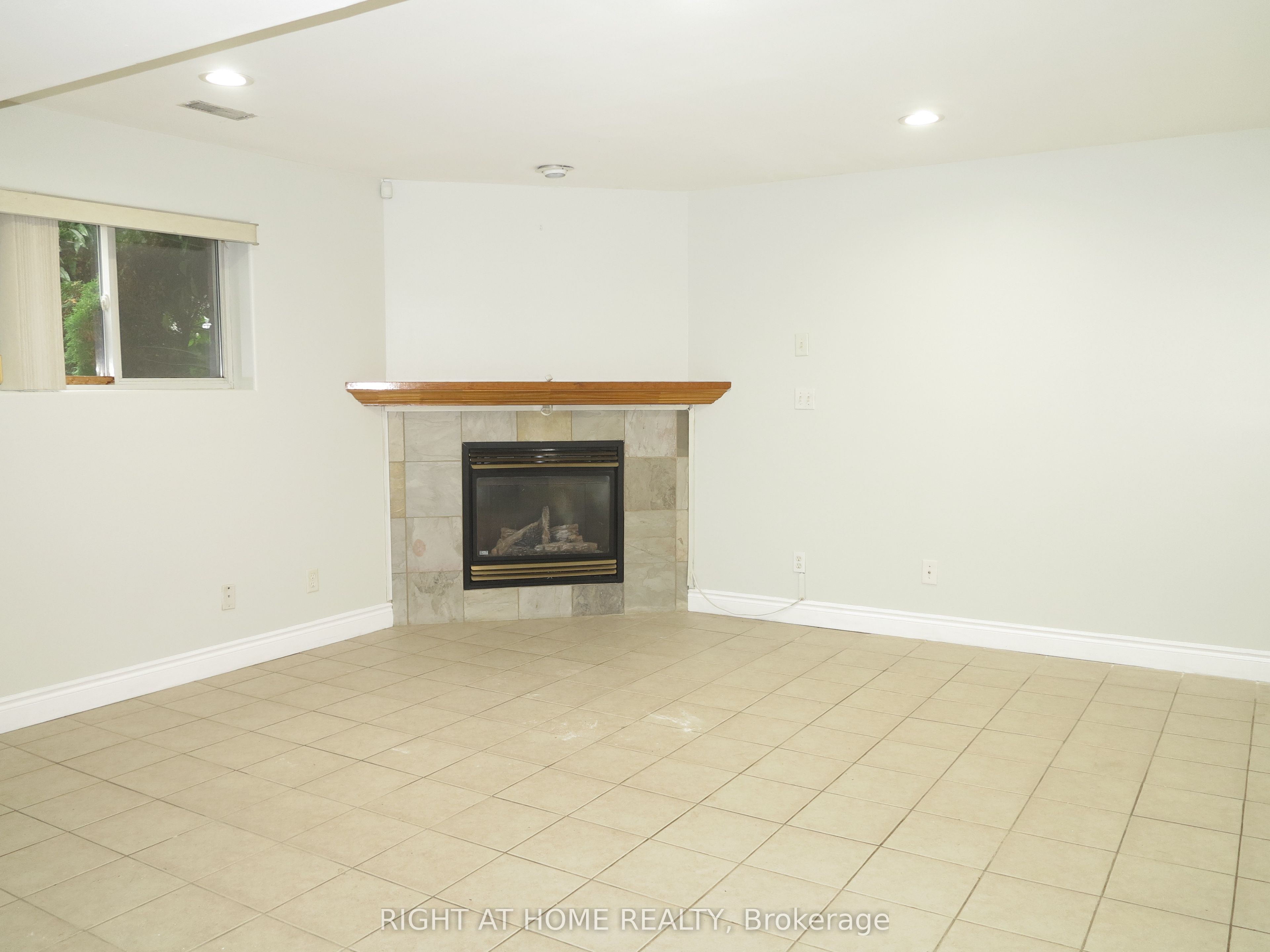 101 Joanne Court Property Photo 18