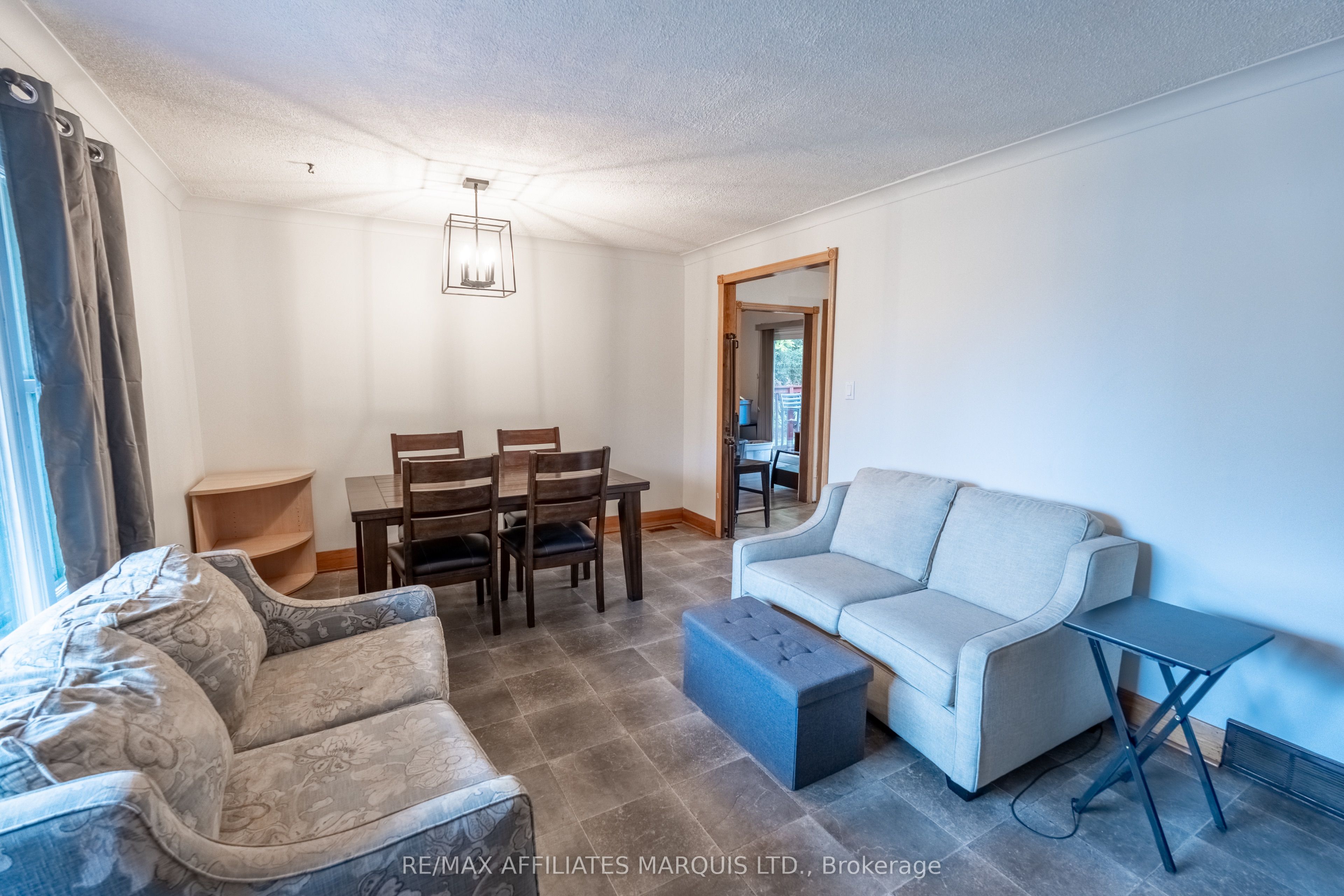 60 Maple Street Property Photo 6