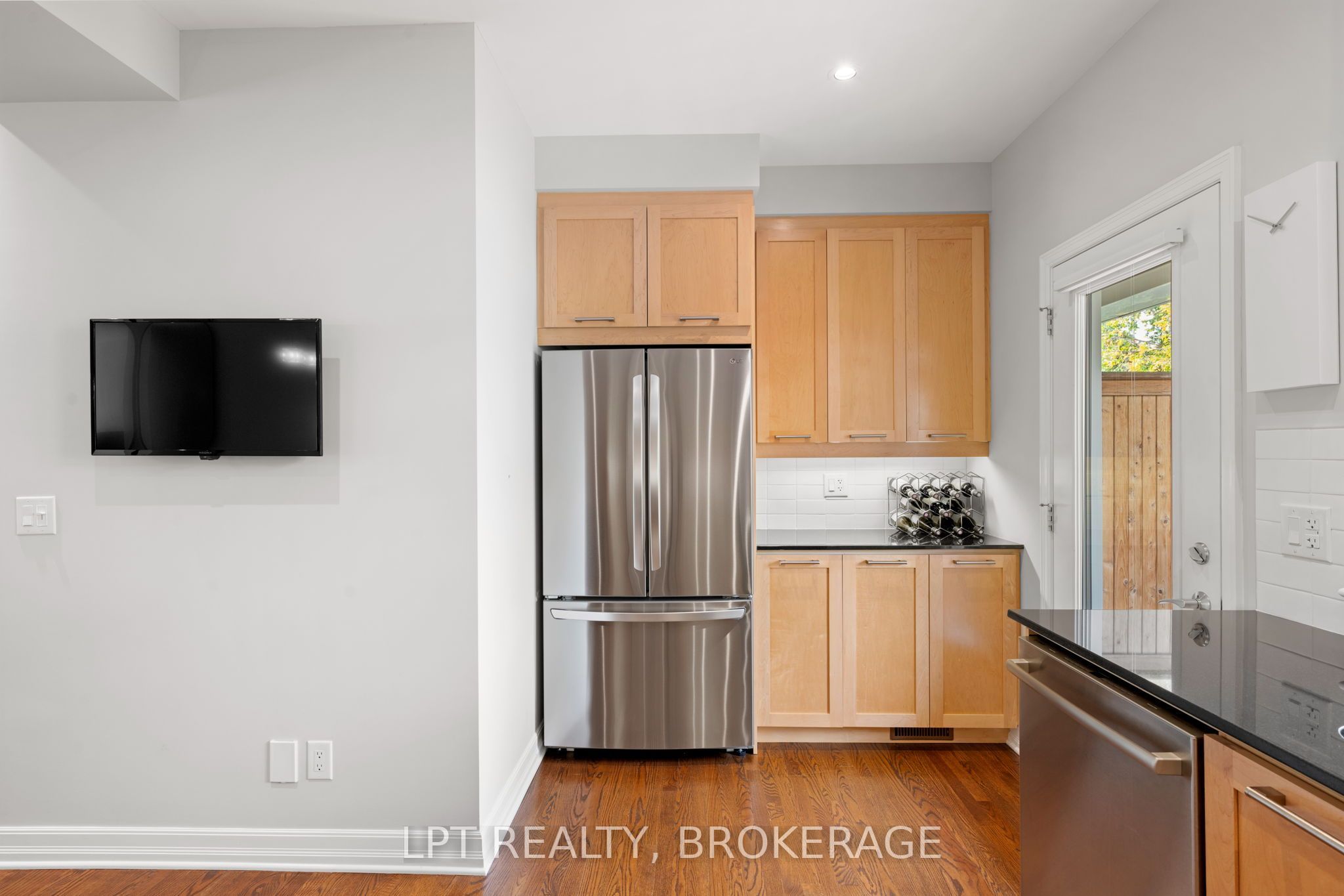 202 Dalkeith Private Property Photo 18
