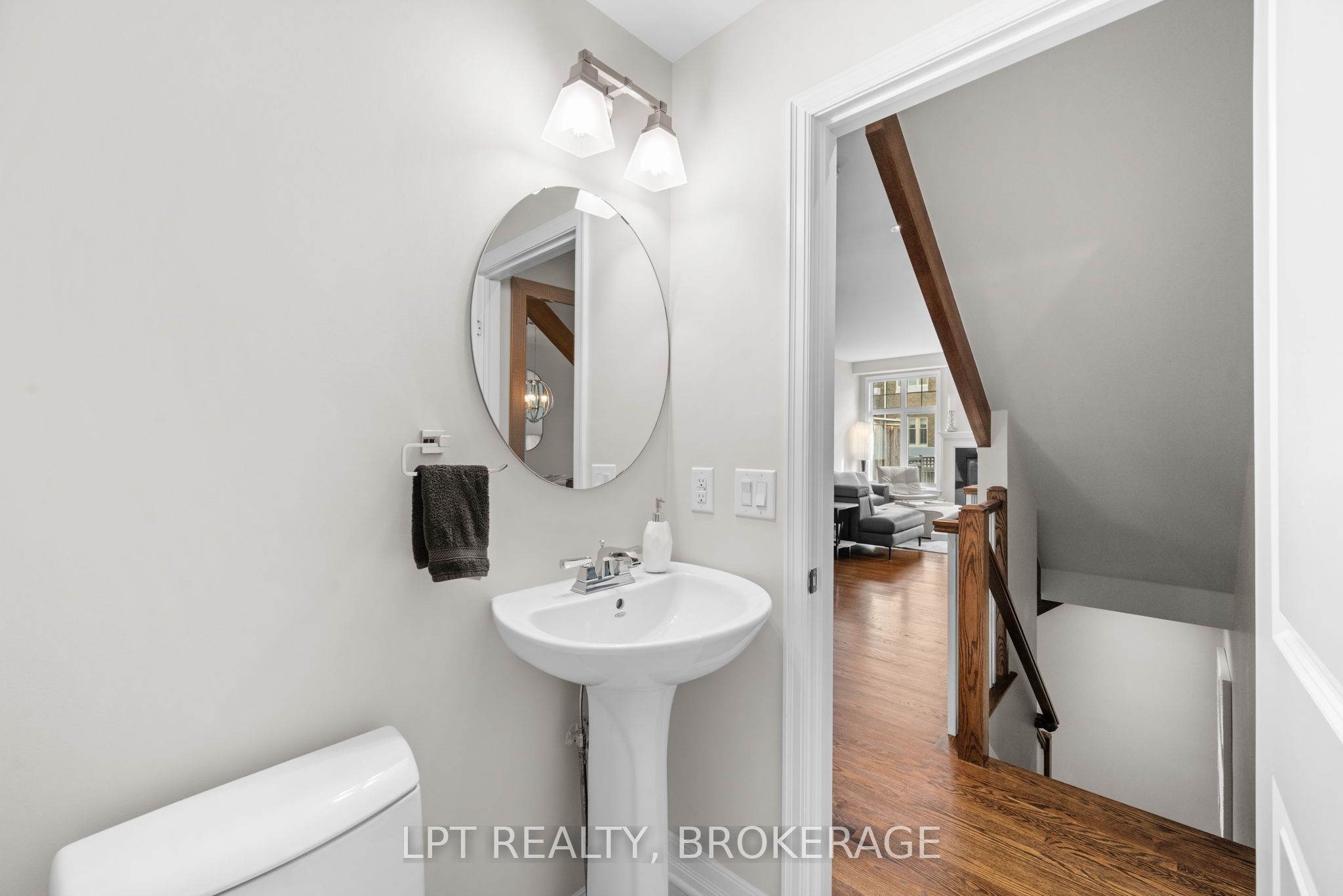 202 Dalkeith Private Property Photo 24