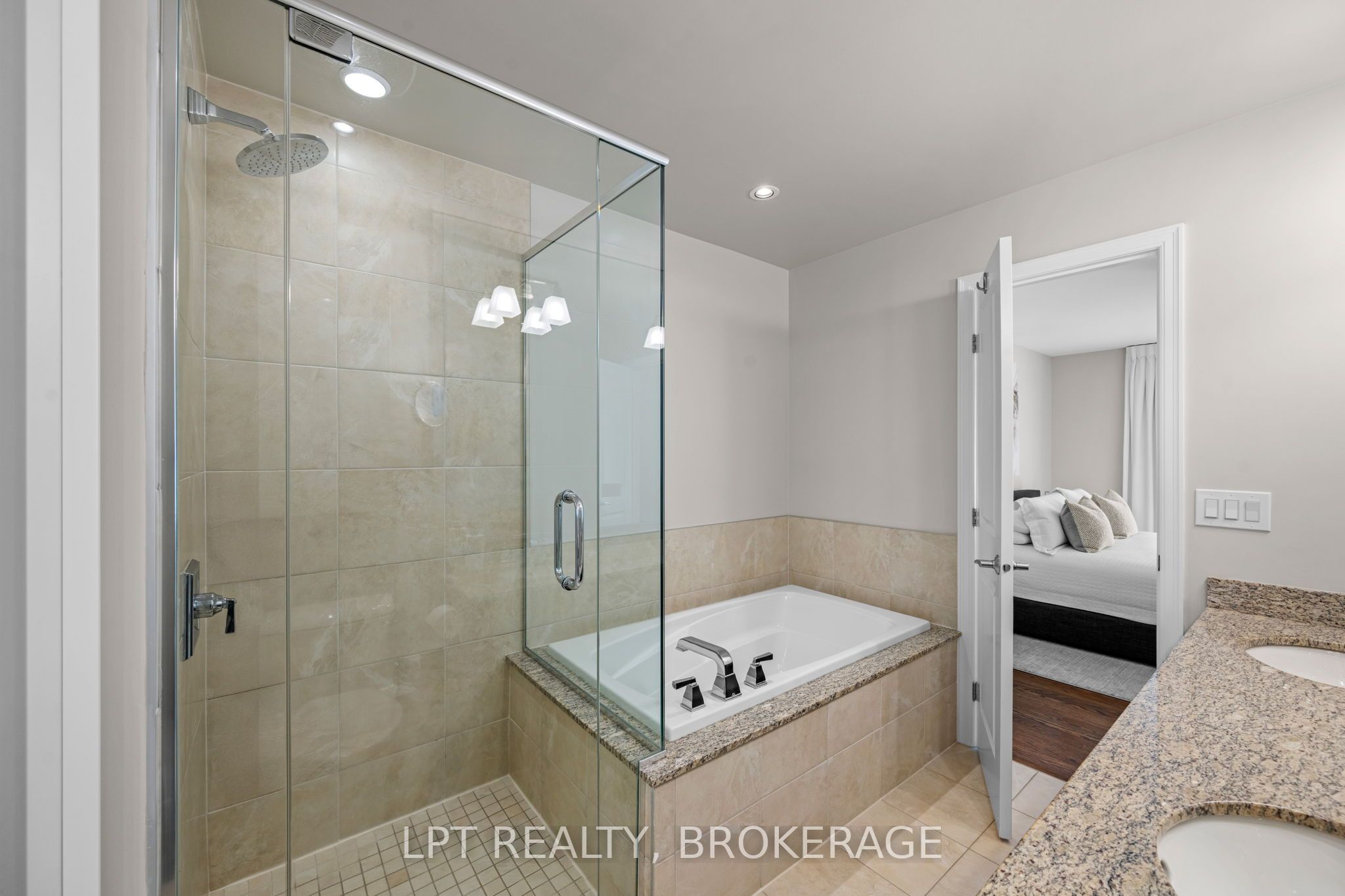 202 Dalkeith Private Property Photo 34