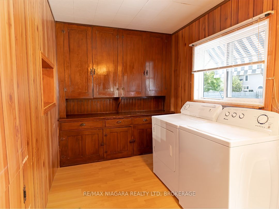 632 King Street Property Photo 13
