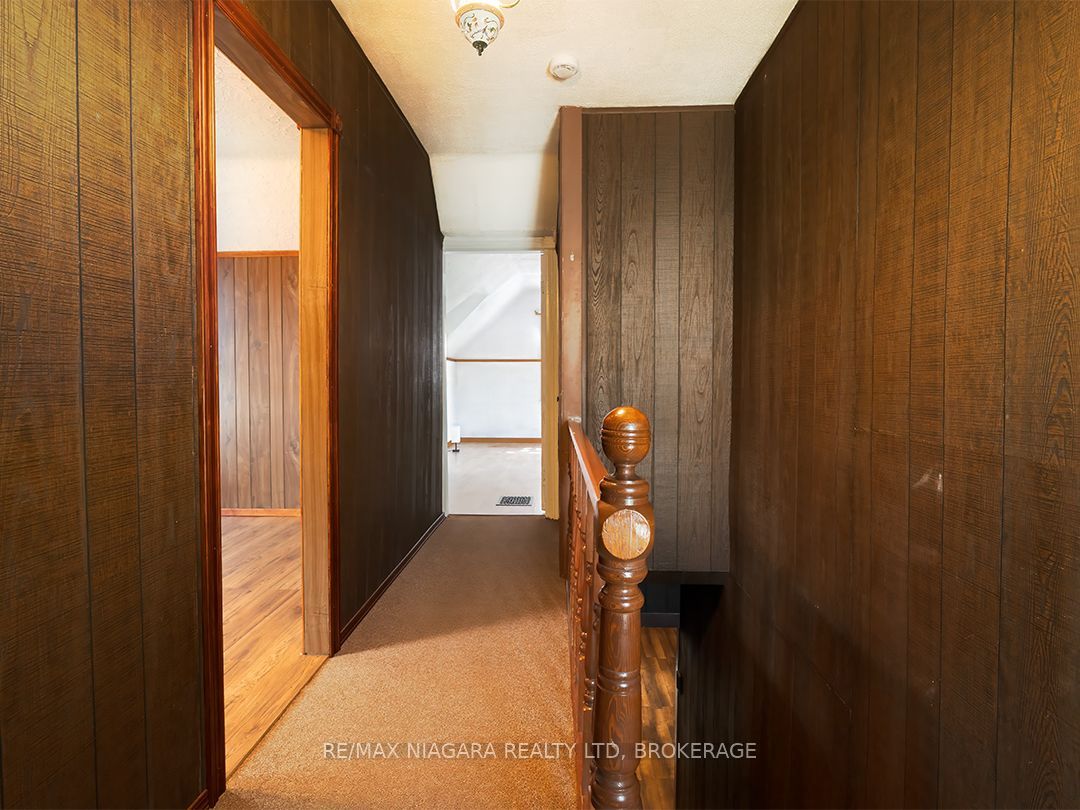 632 King Street Property Photo 16
