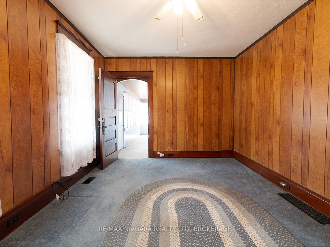 632 King Street Property Photo 24