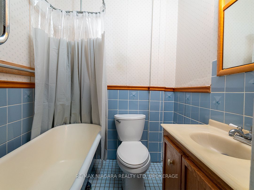 632 King Street Property Photo 28