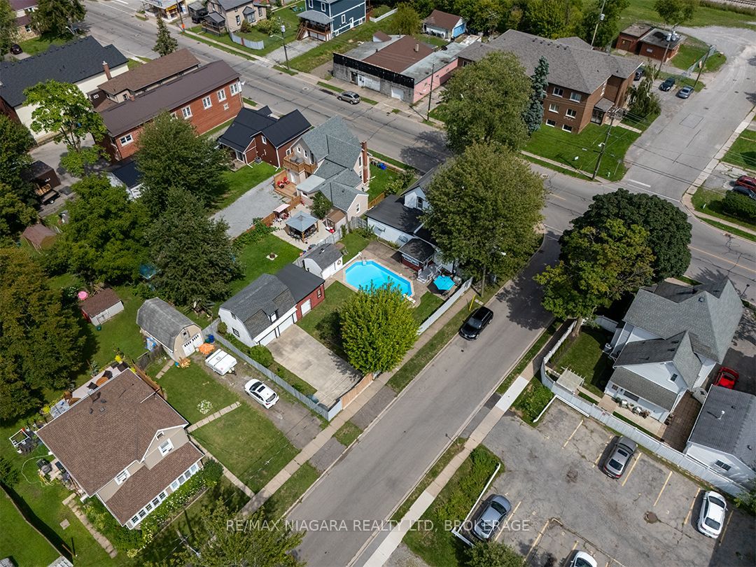 632 King Street Property Photo 36