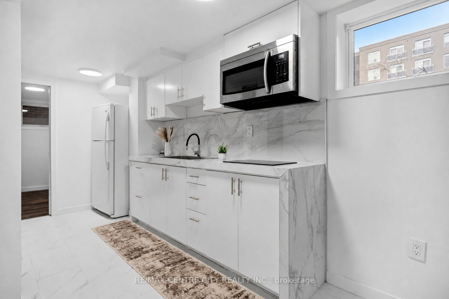 529 Highbury Avenue N Property Photo 24