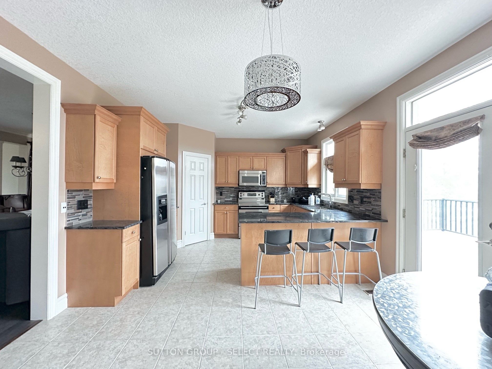 407 Kingbird Court Property Photo 8
