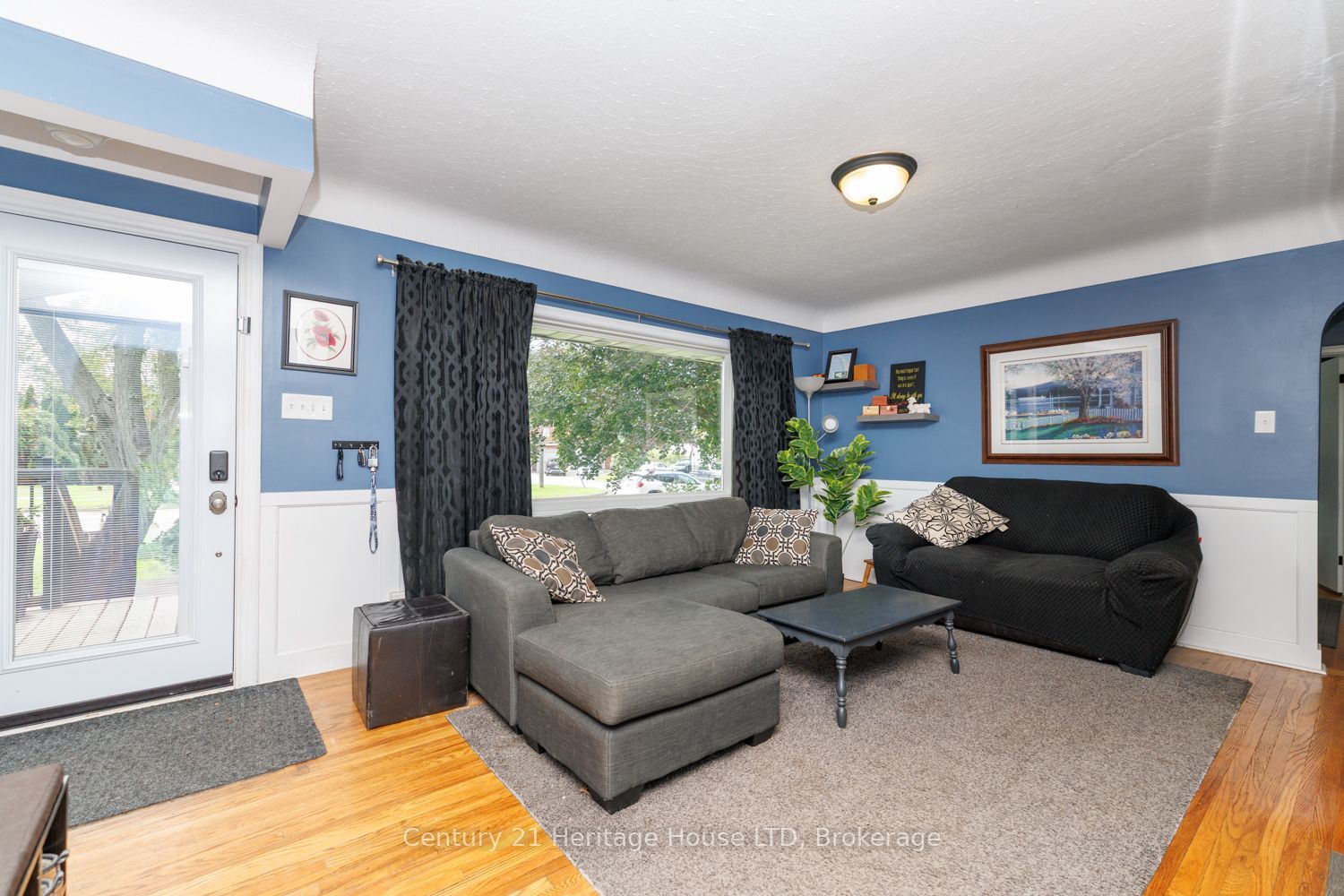 6 Greenock Circle Property Photo 7