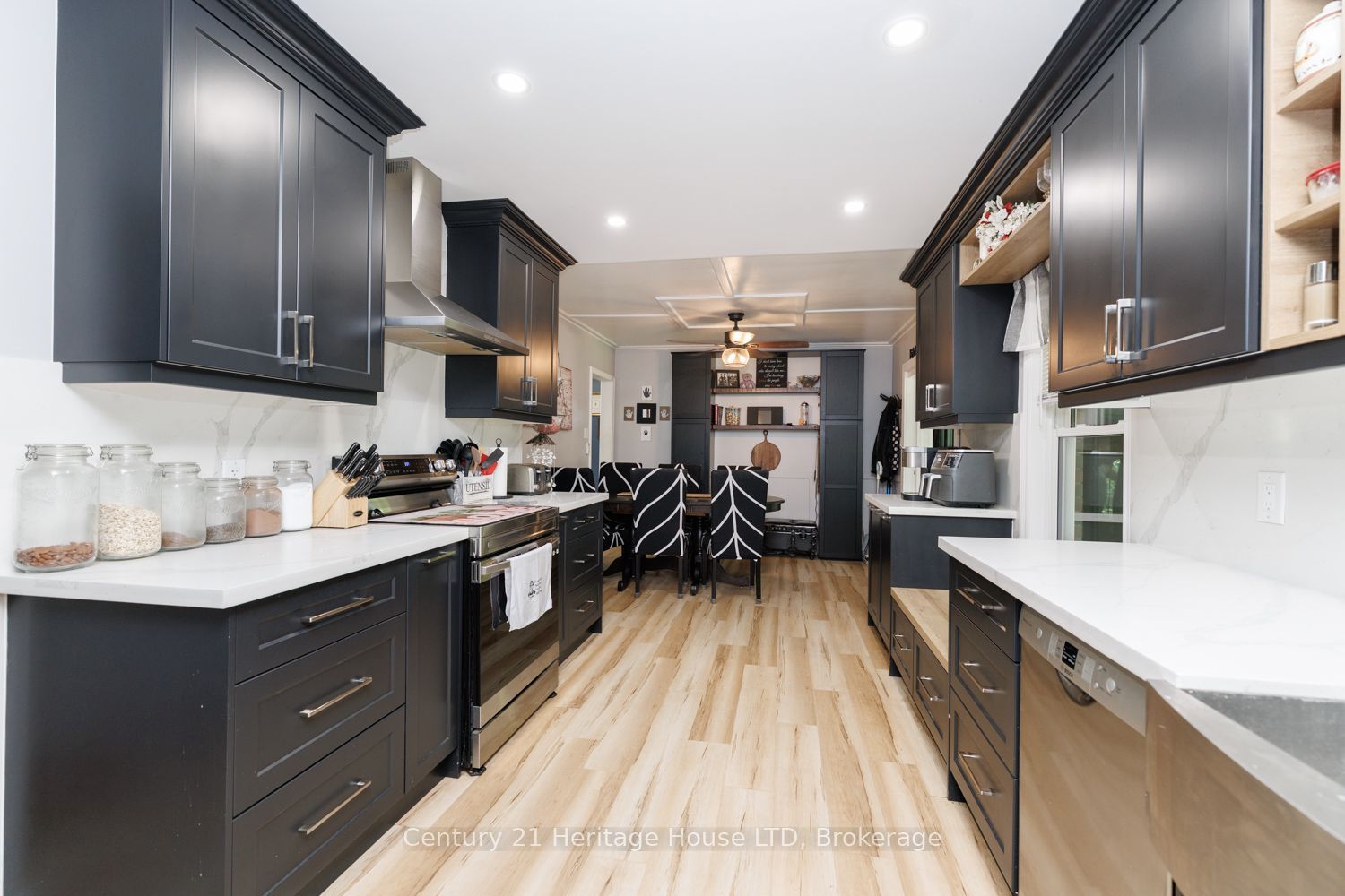 6 Greenock Circle Property Photo 11