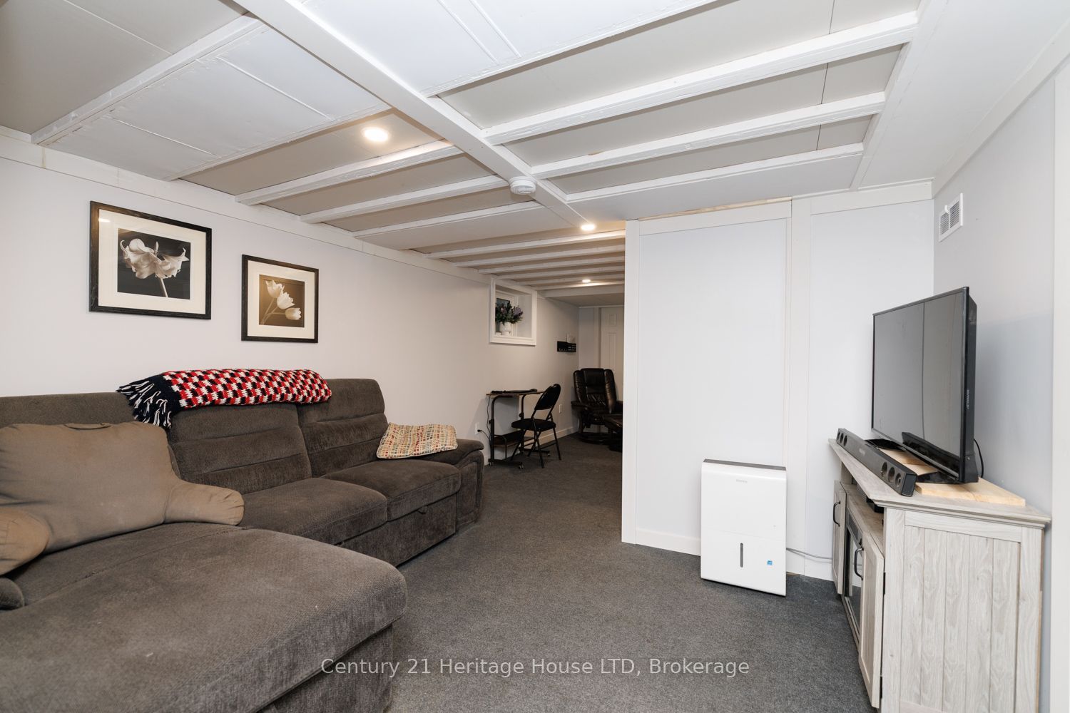 6 Greenock Circle Property Photo 27