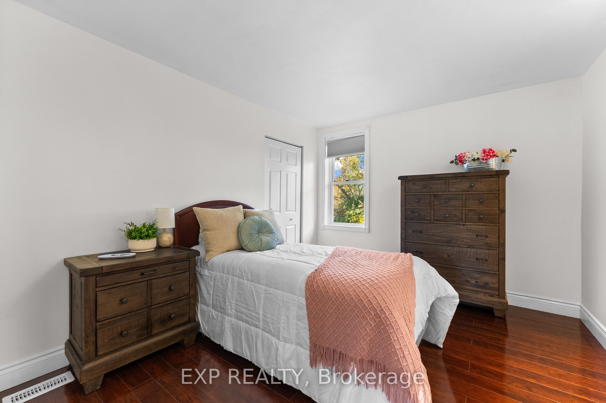 156 Margaret Street Property Photo 27