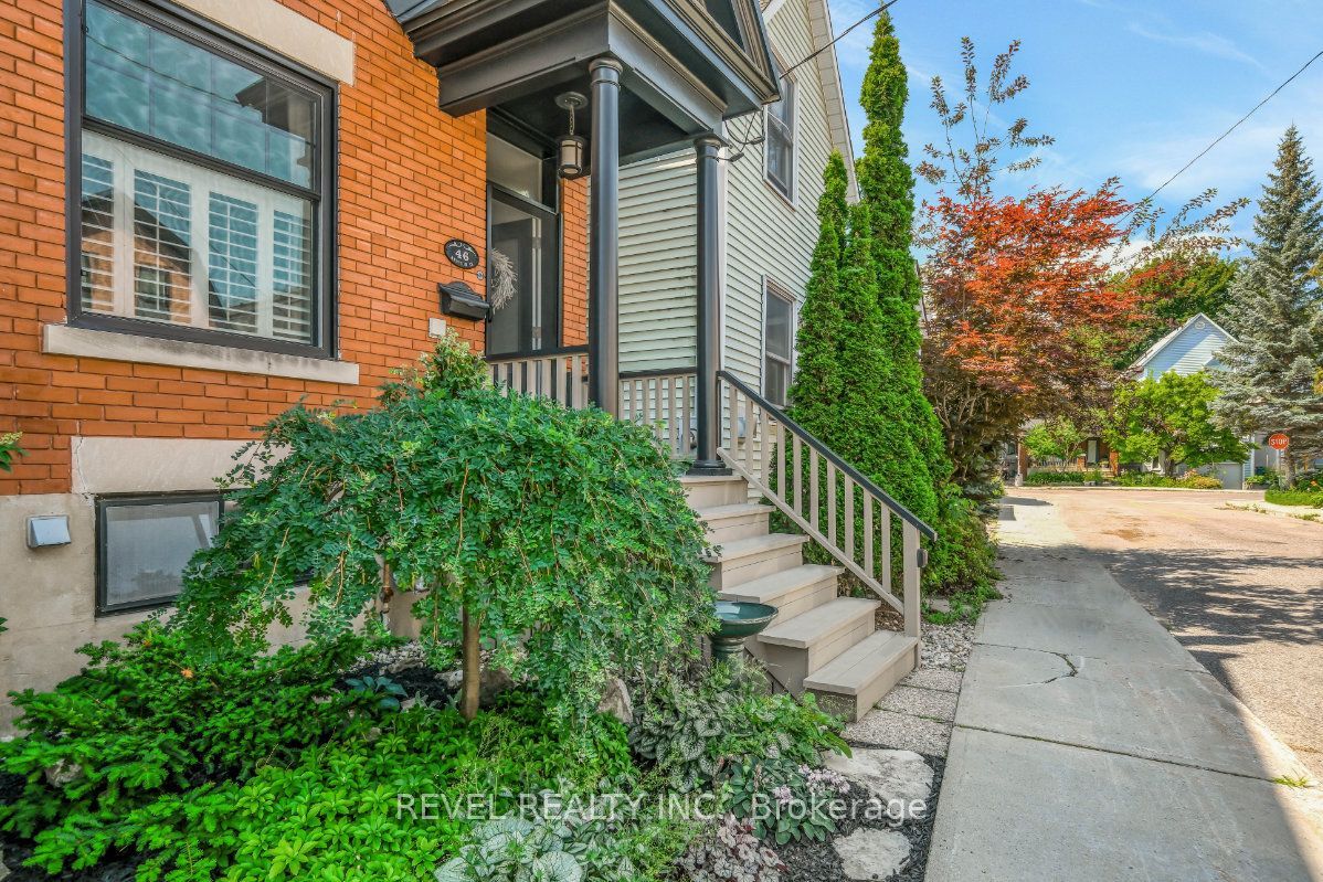 46 Newton Street Property Photo 2