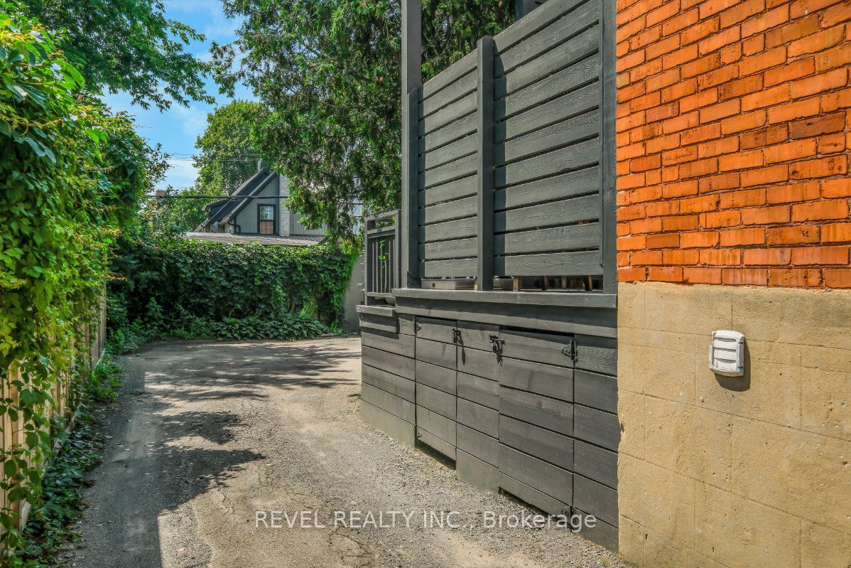 46 Newton Street Property Photo 28