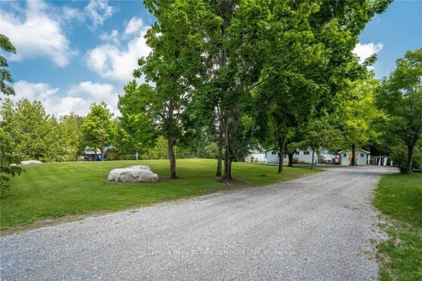 2365 Selwyn Bay Lane Property Photo 2