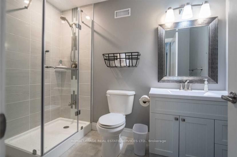 2365 Selwyn Bay Lane Property Photo 35