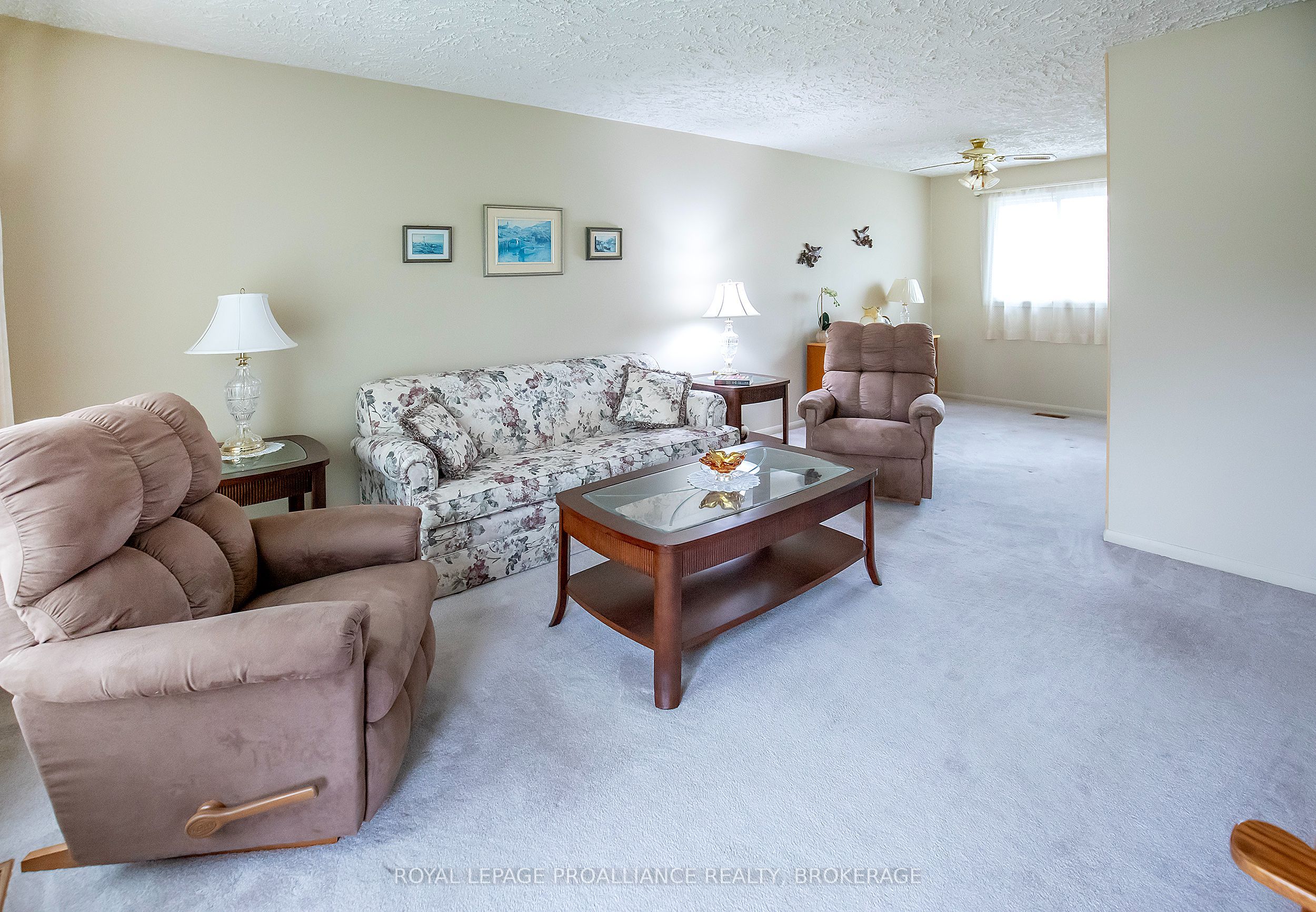 676 Willis Street Property Photo 3