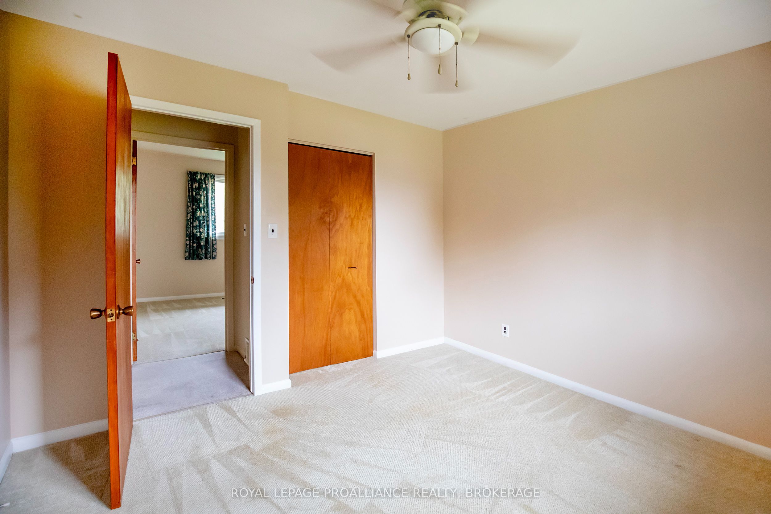 676 Willis Street Property Photo 9