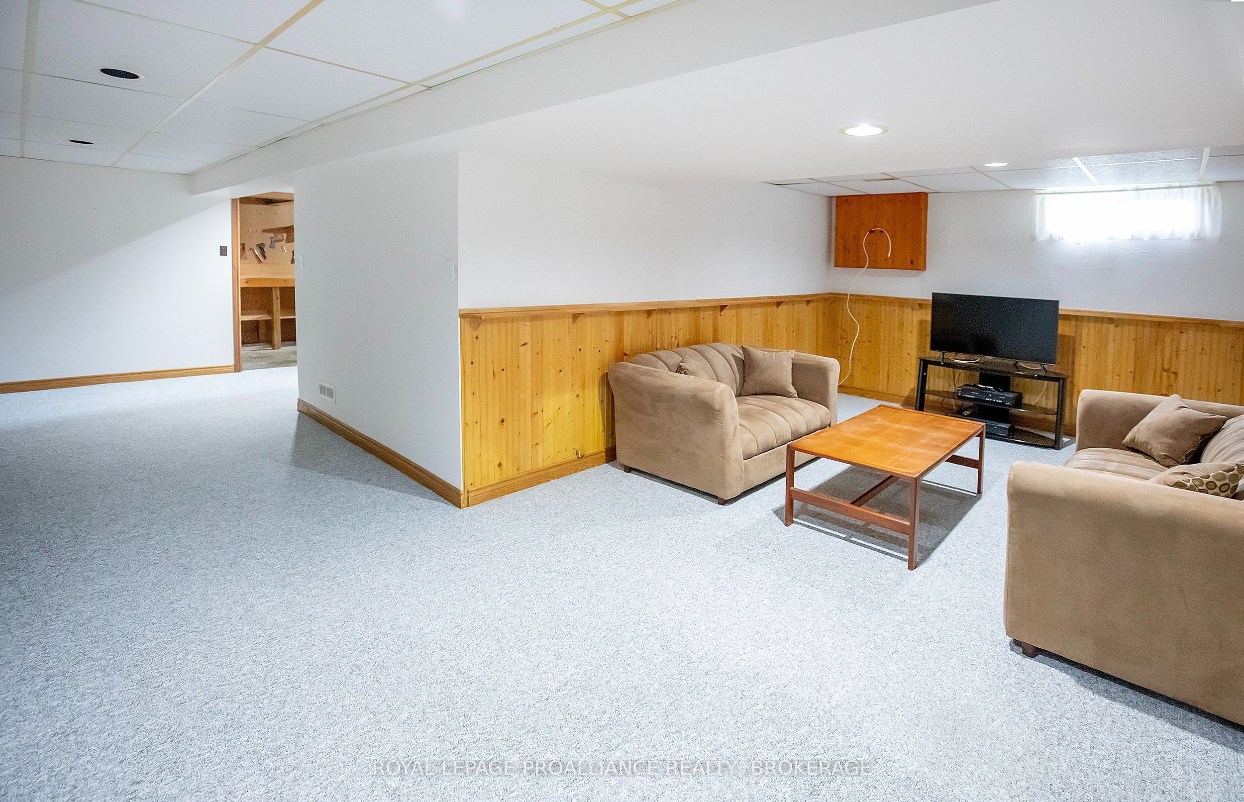 676 Willis Street Property Photo 17