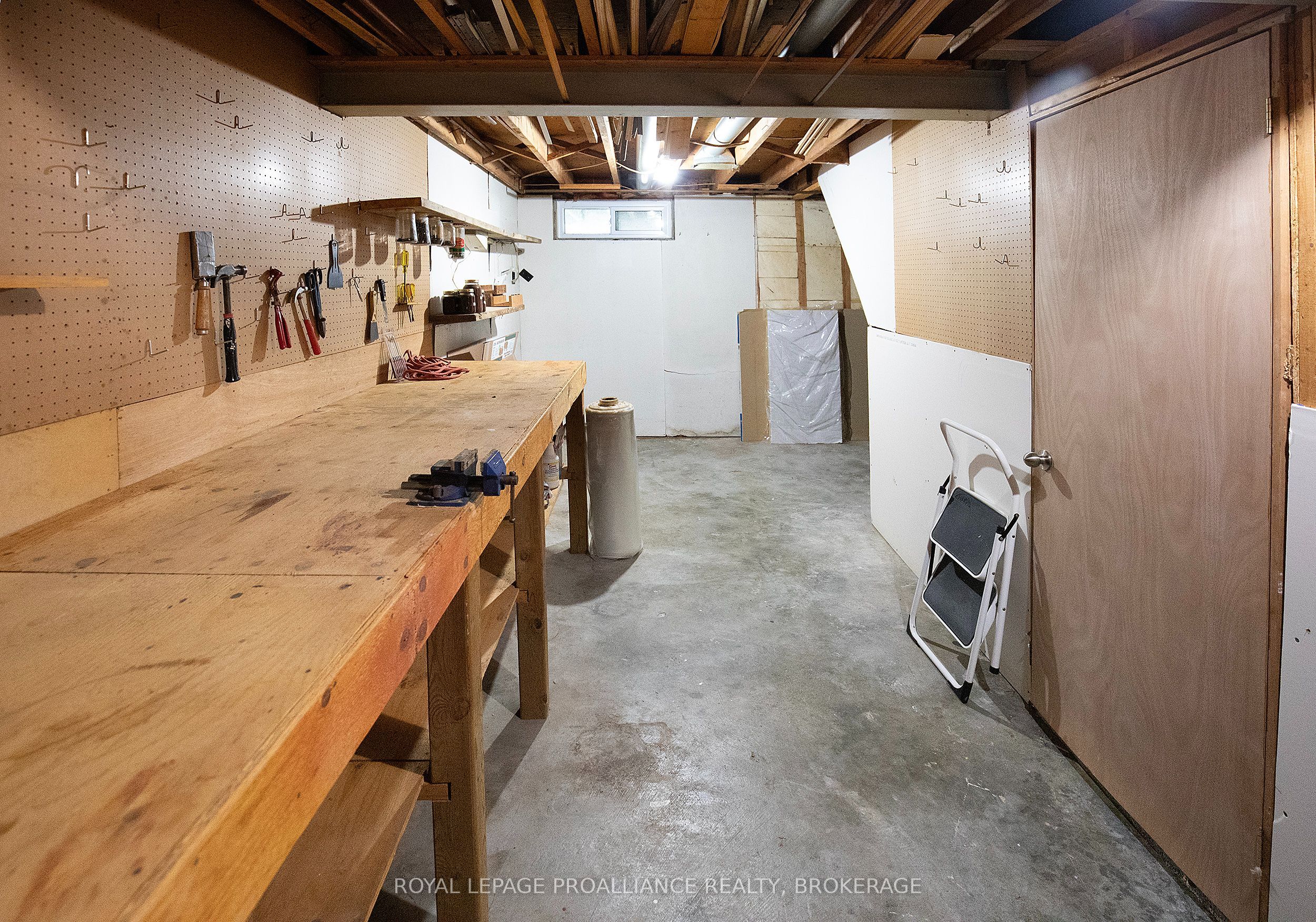 676 Willis Street Property Photo 18