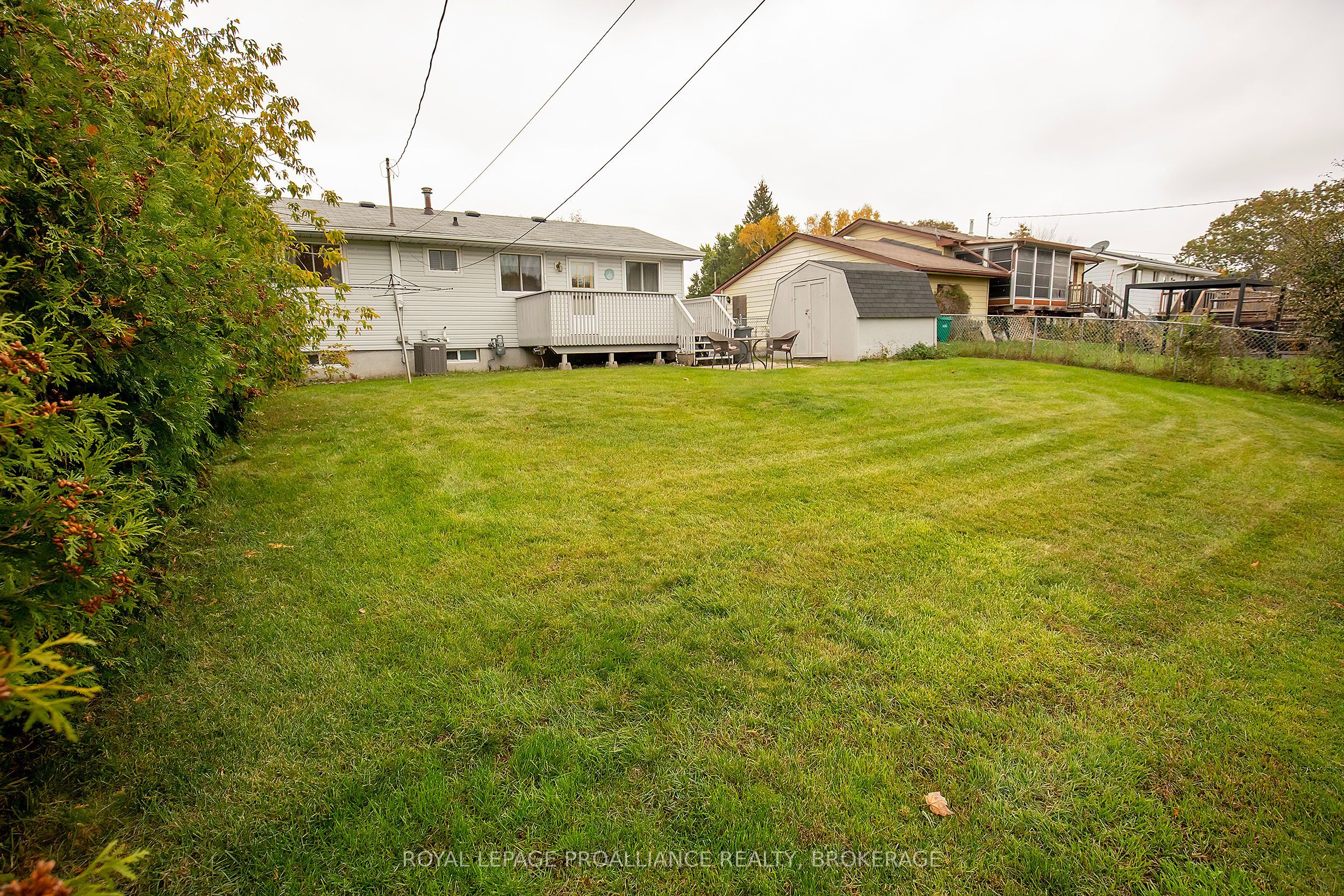 676 Willis Street Property Photo 21