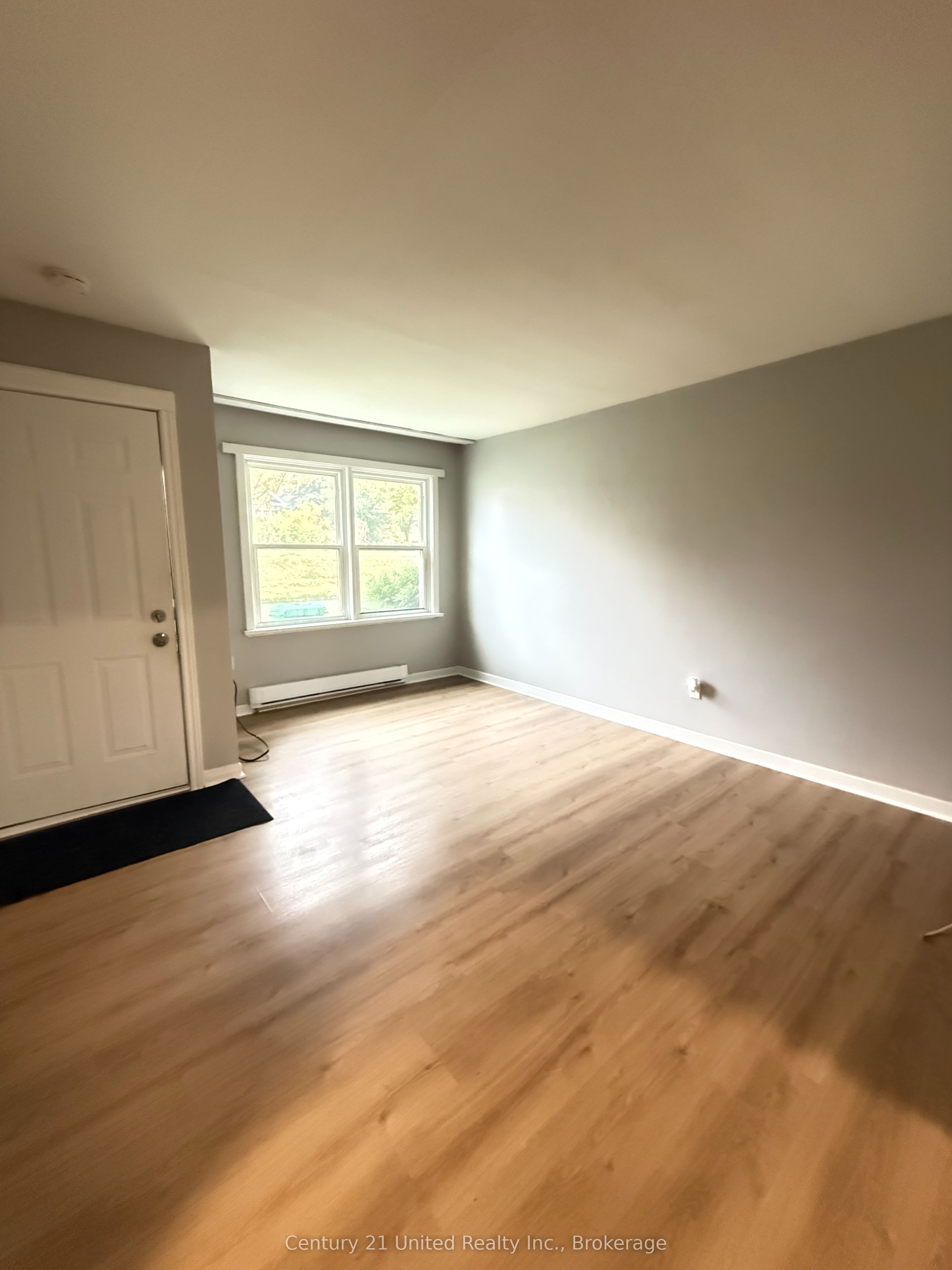 1269 Clonsilla Avenue A Property Photo 3