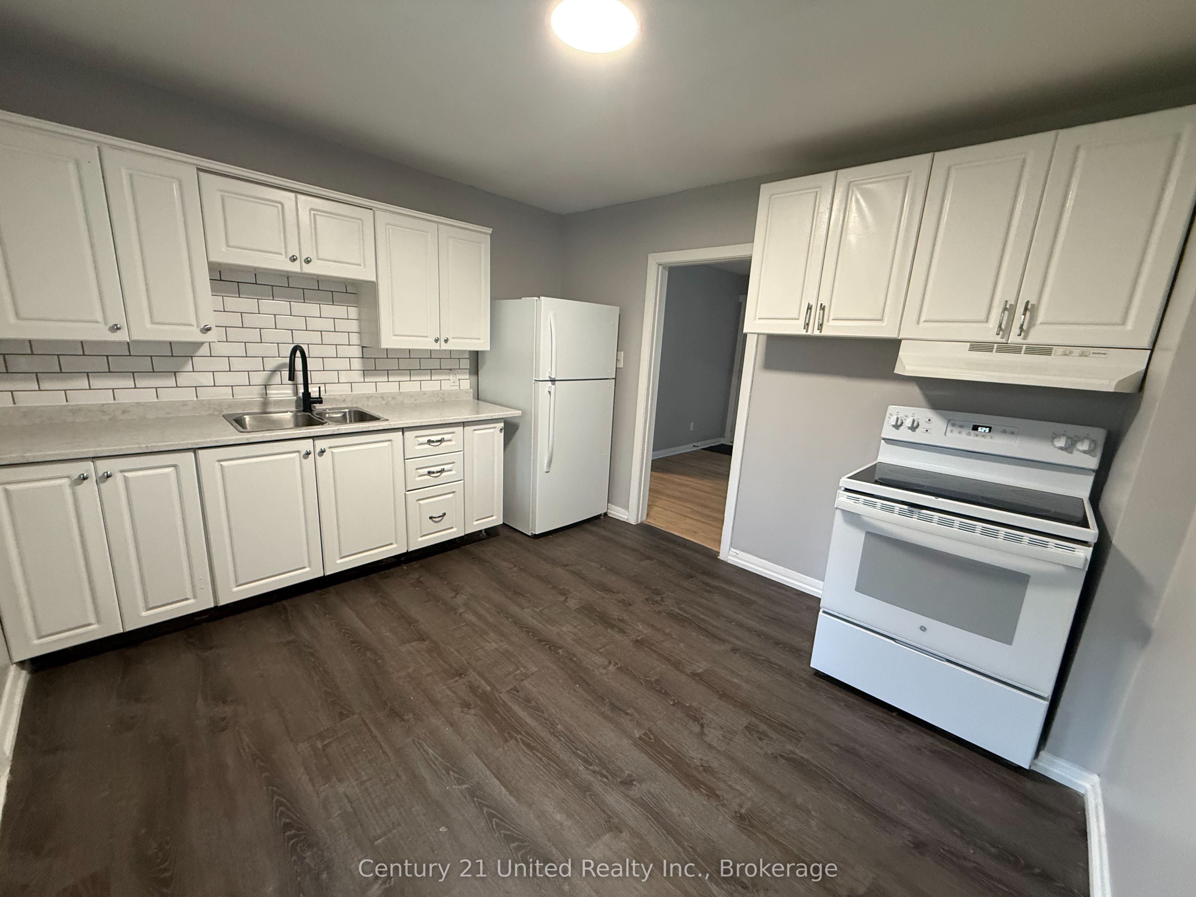 1269 Clonsilla Avenue A Property Photo 6