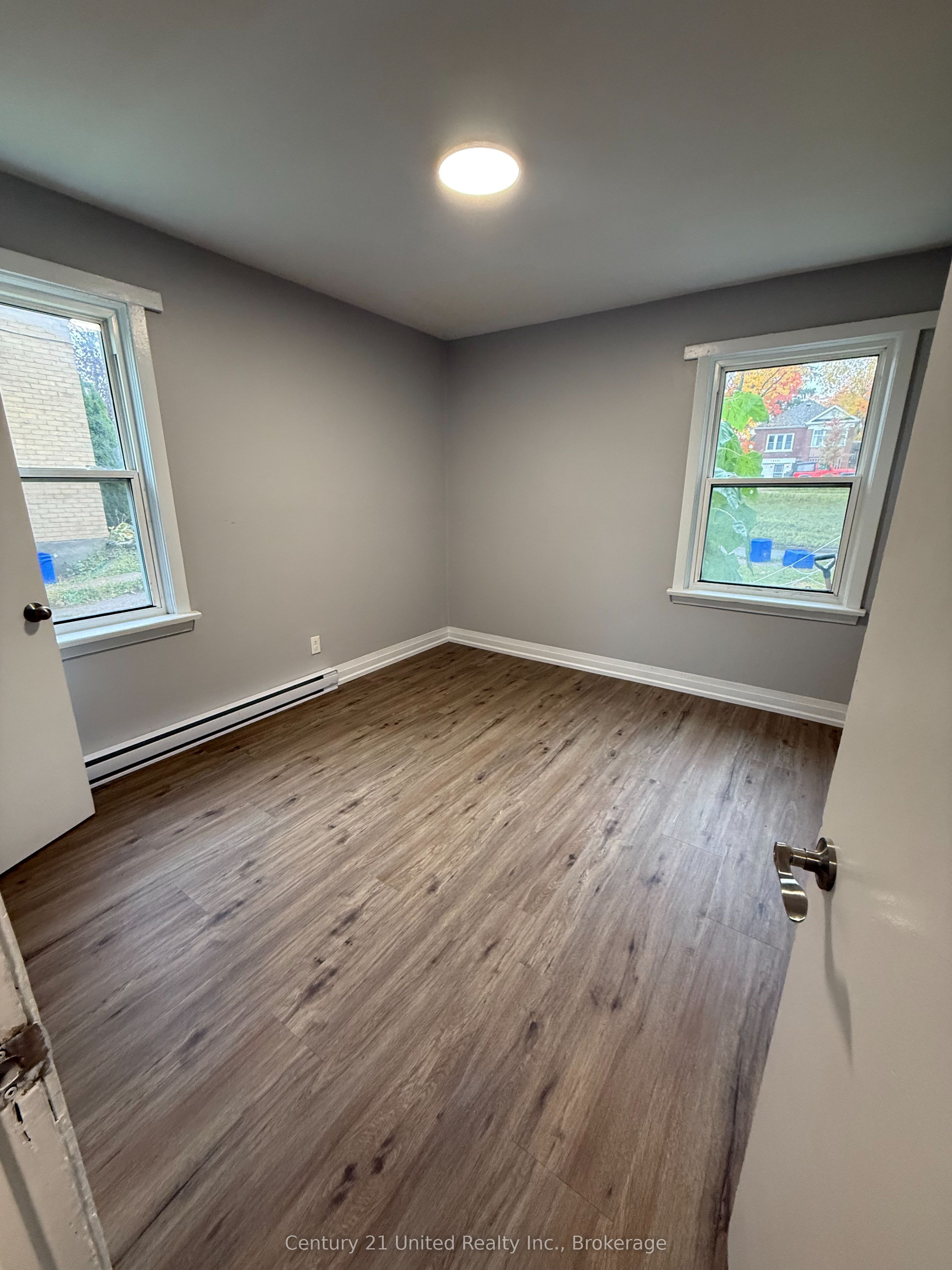 1269 Clonsilla Avenue A Property Photo 10
