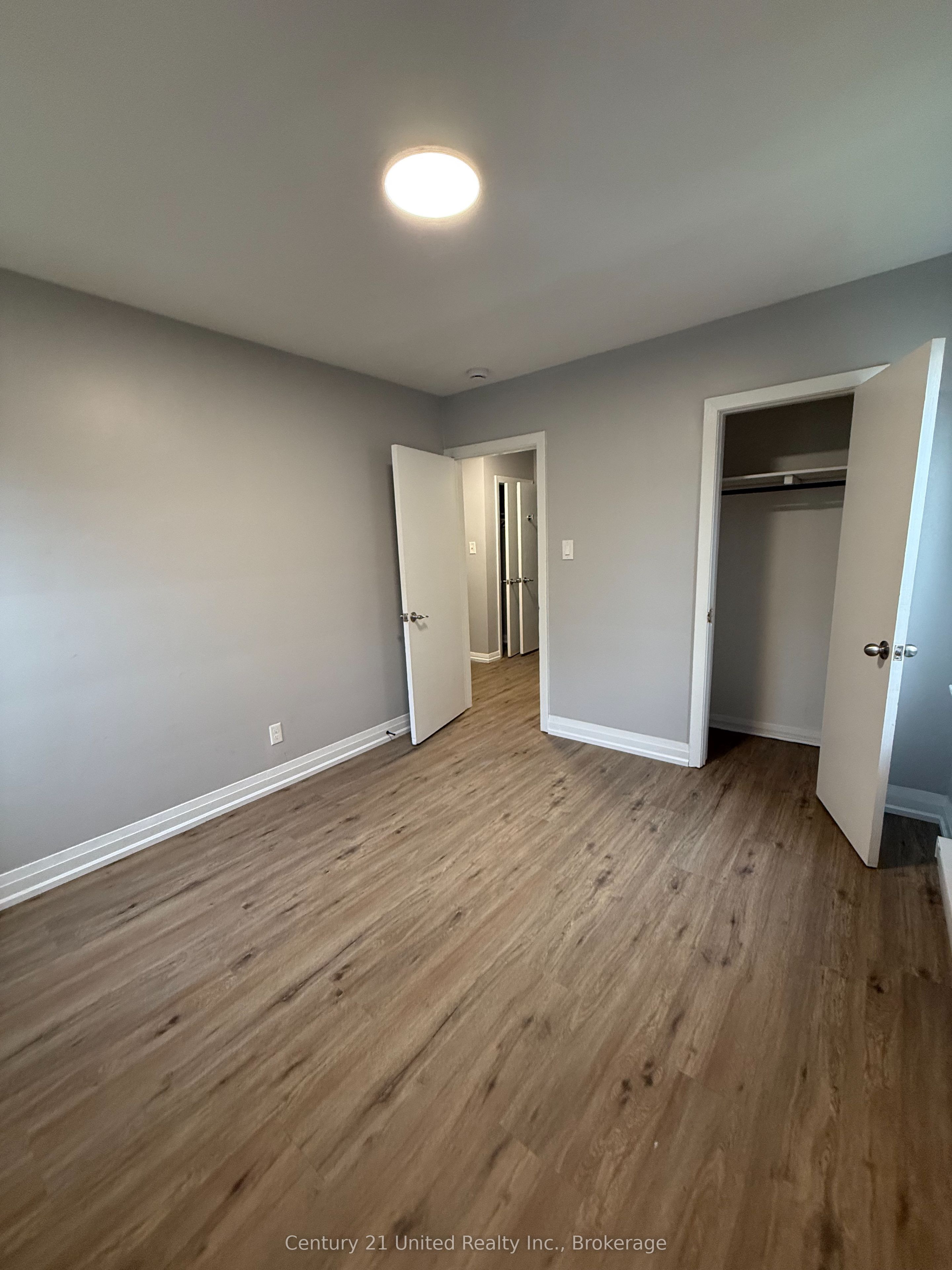 1269 Clonsilla Avenue A Property Photo 11