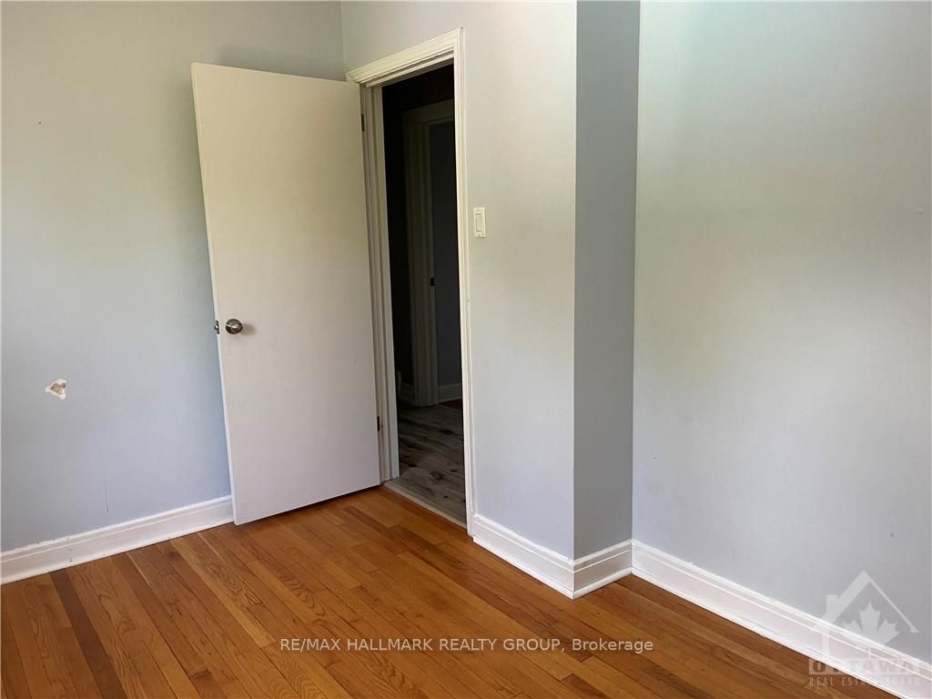 38 Capilano Drive Property Photo 4