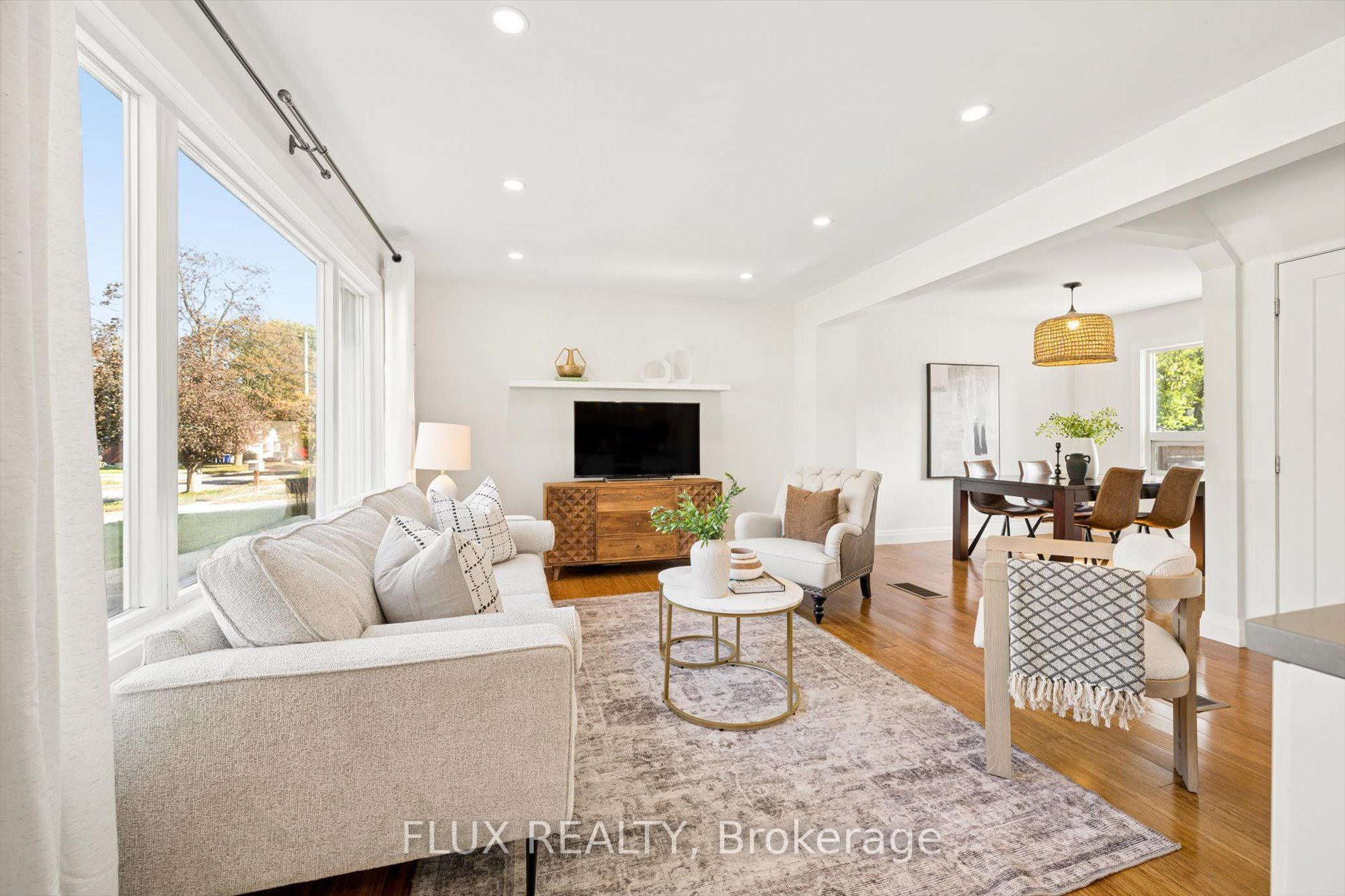 113 Adelaide Street Property Photo 11