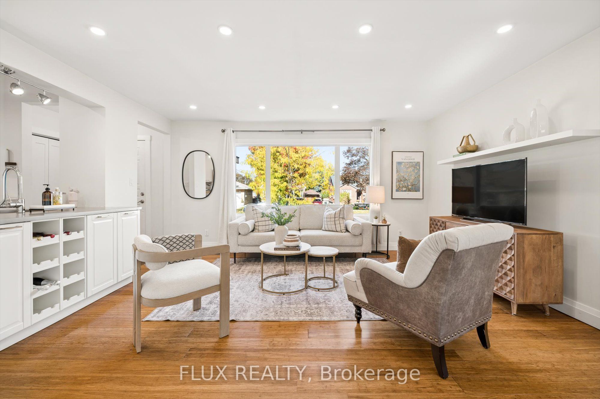 113 Adelaide Street Property Photo 12