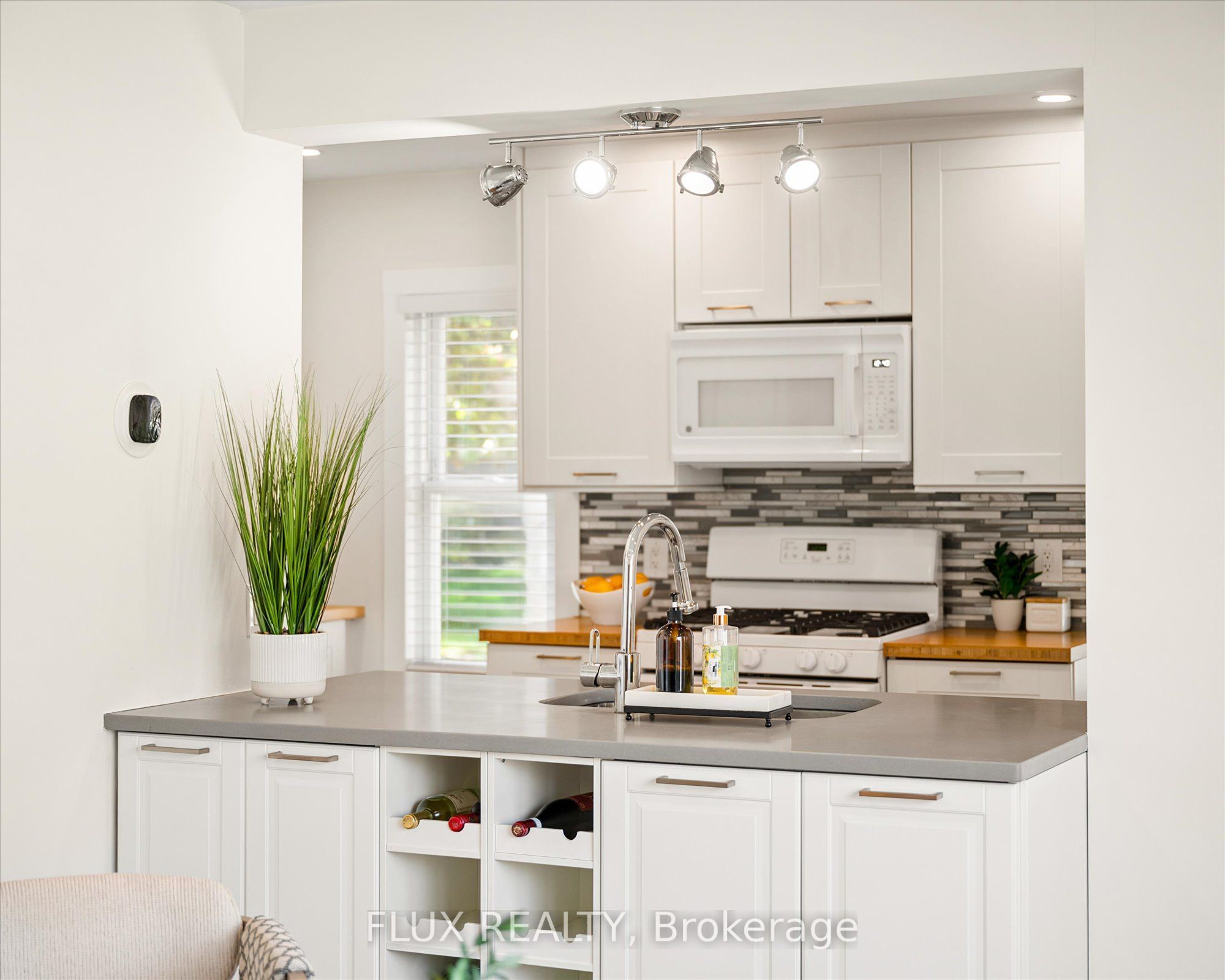 113 Adelaide Street Property Photo 19