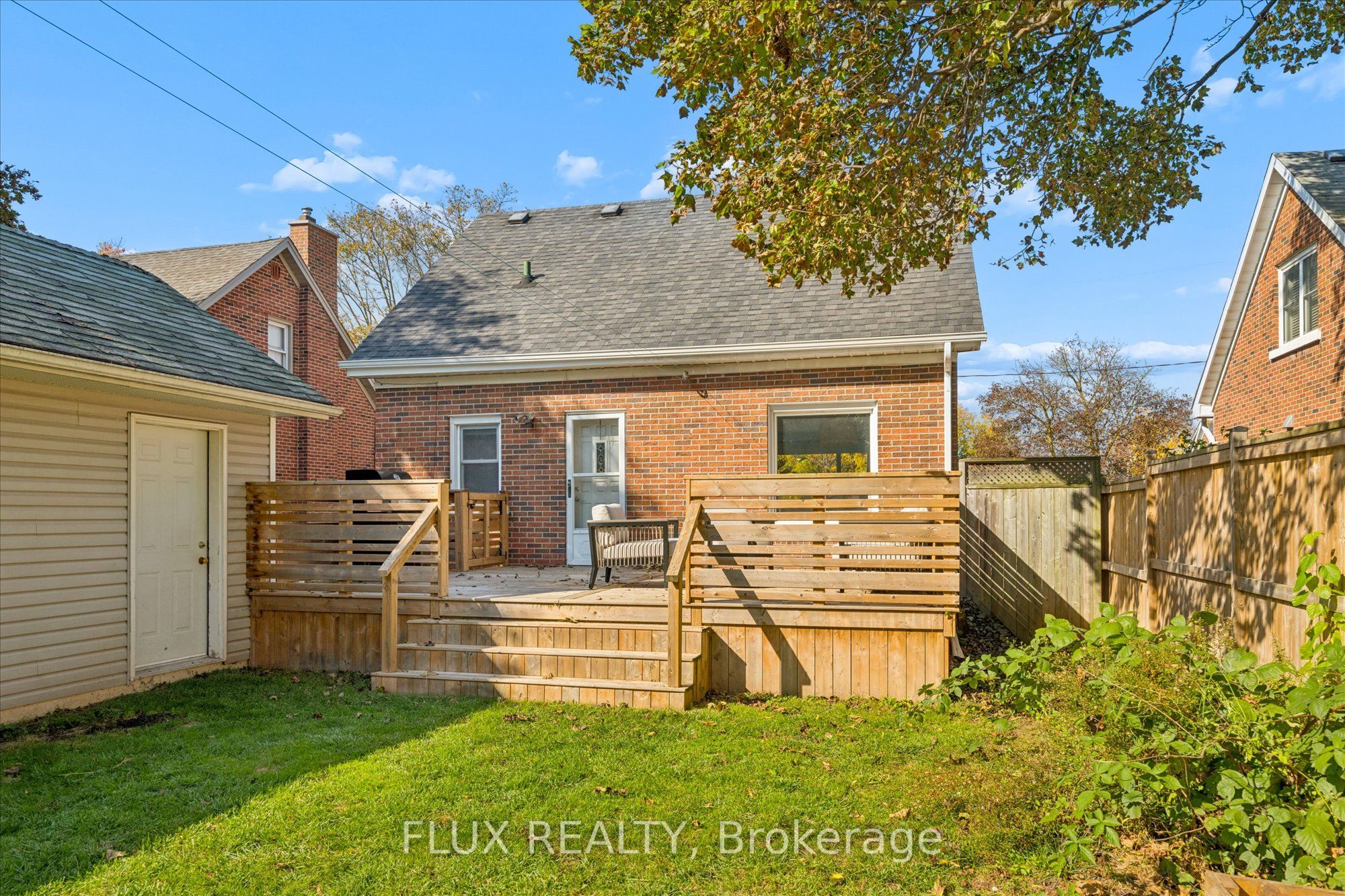 113 Adelaide Street Property Photo 35