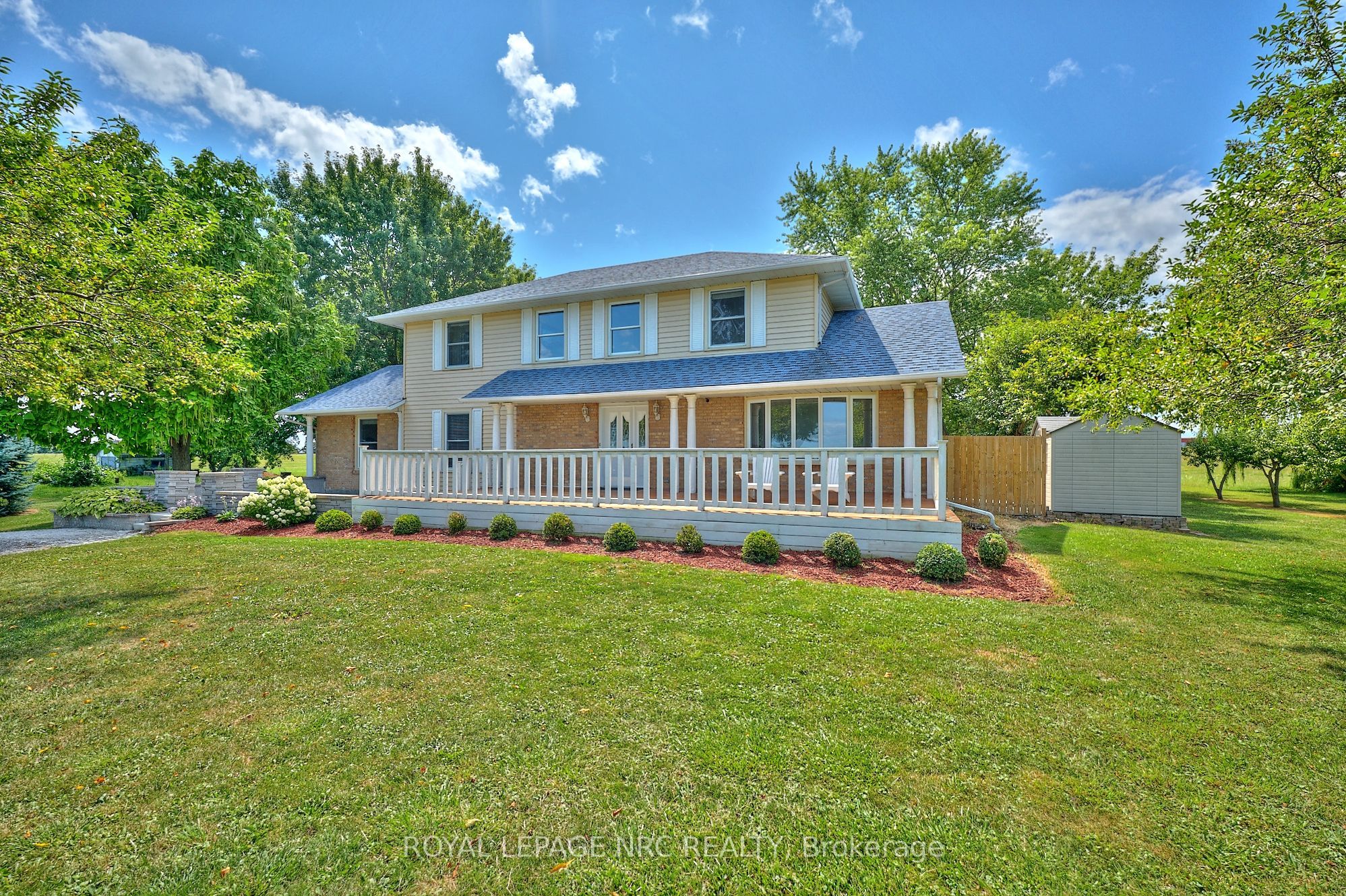 4040 Lakeshore Road Property Photo 4