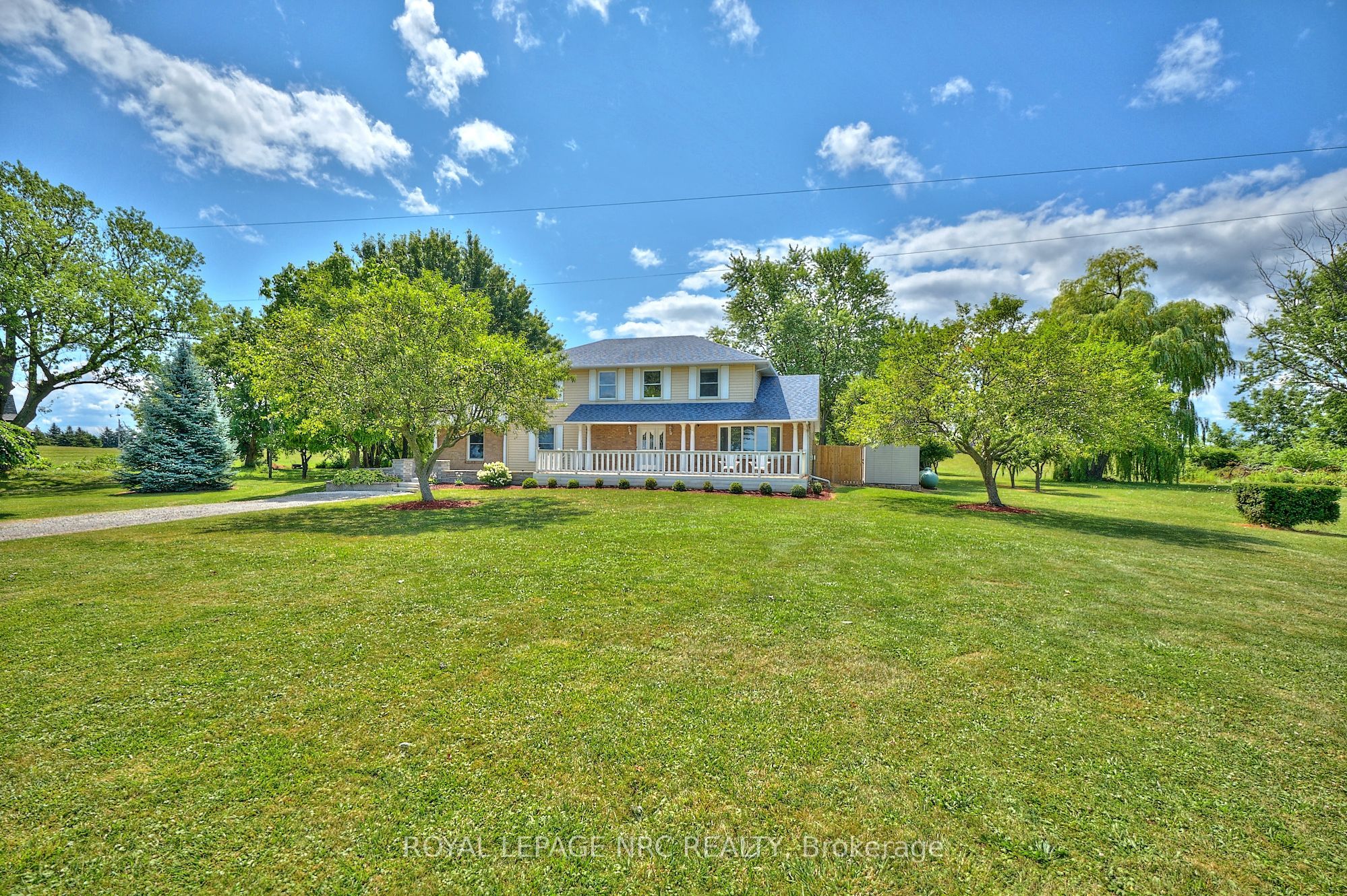 4040 Lakeshore Road Property Photo 6