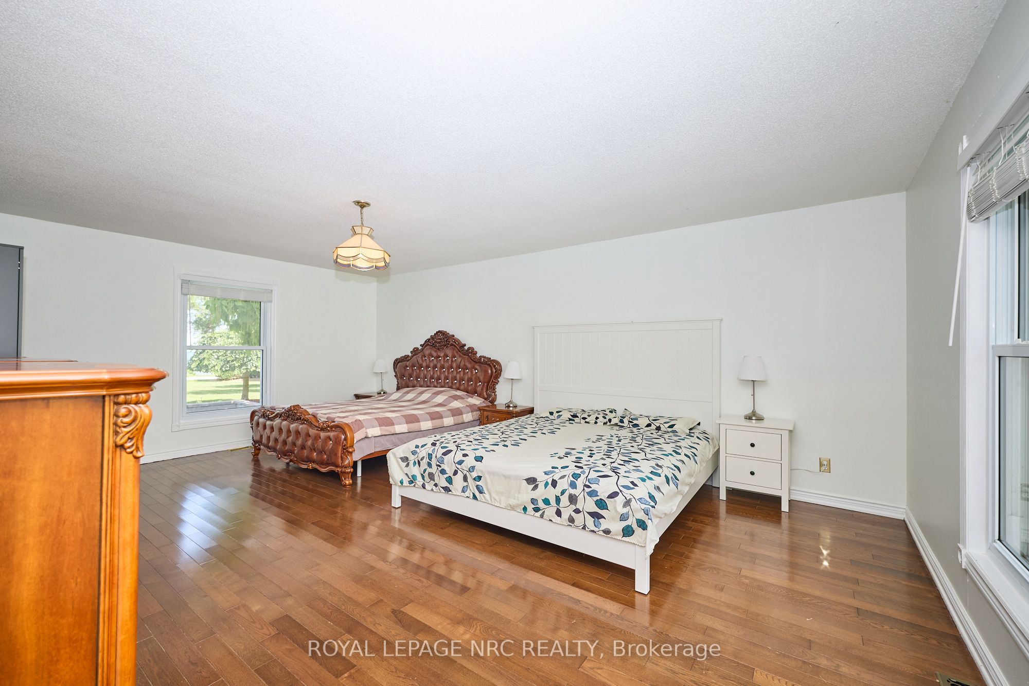 4040 Lakeshore Road Property Photo 16