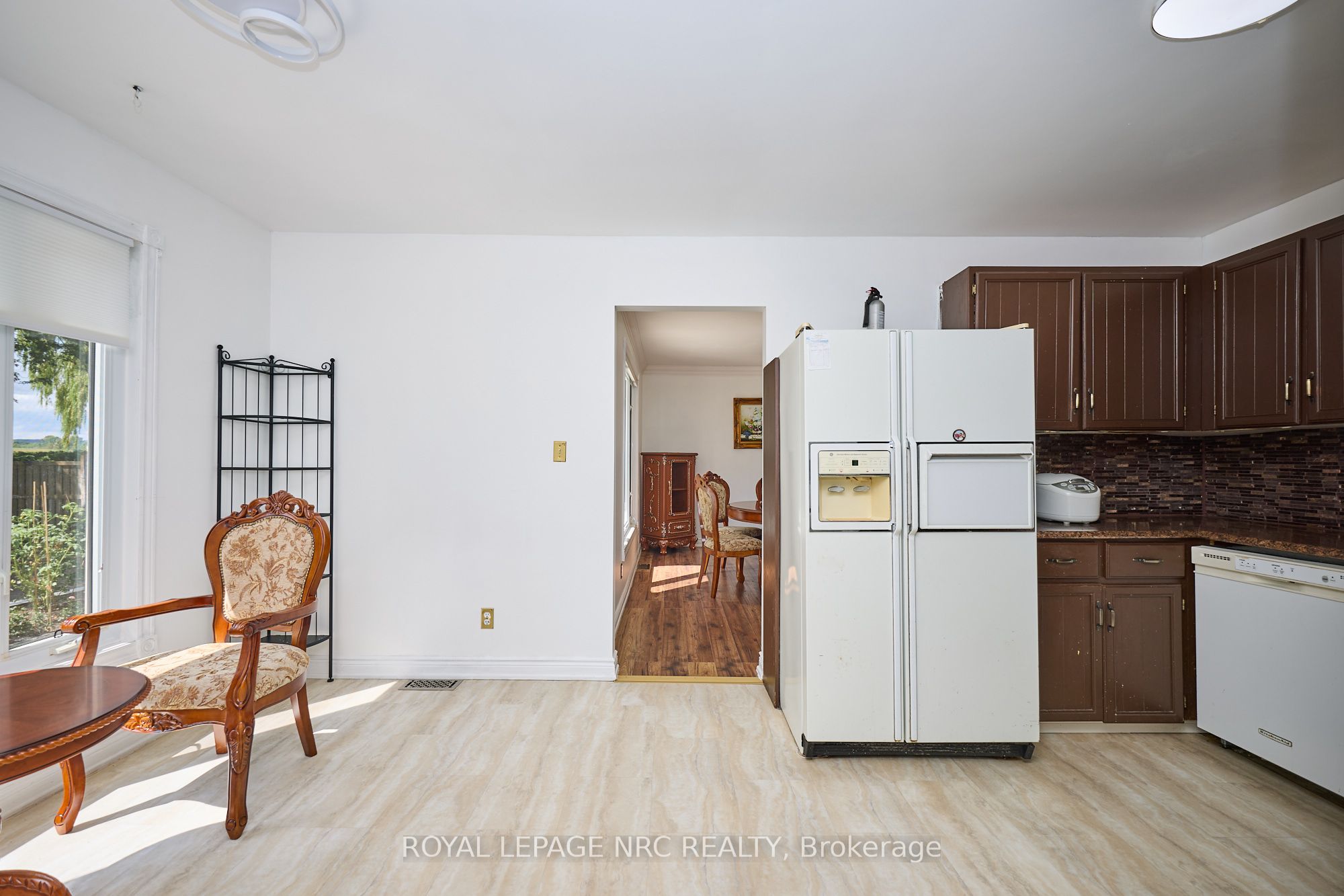 4040 Lakeshore Road Property Photo 18