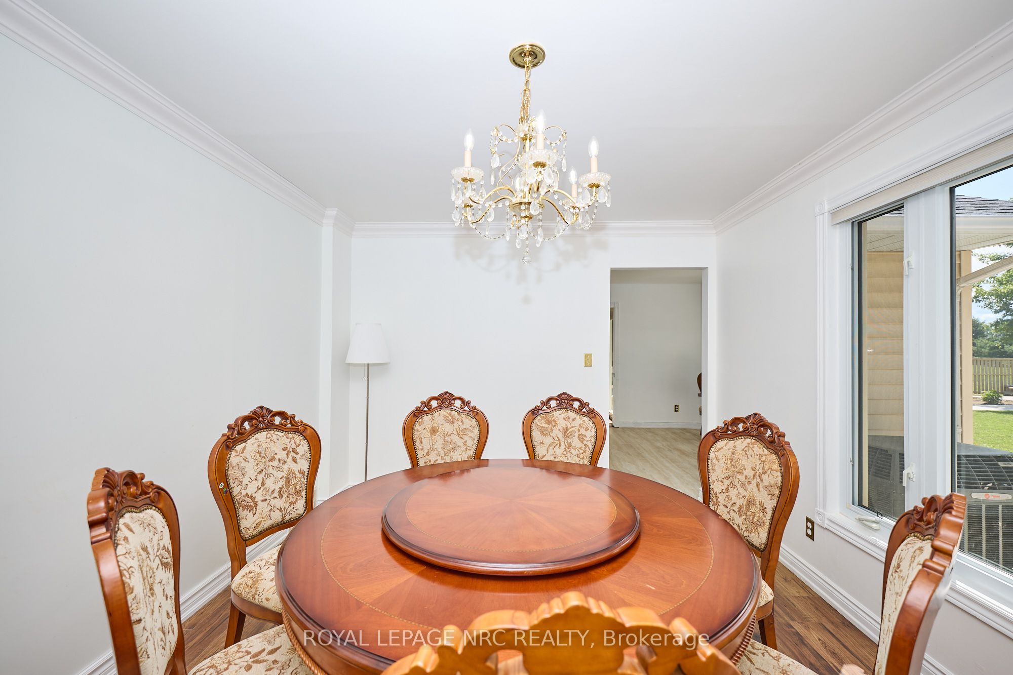 4040 Lakeshore Road Property Photo 21