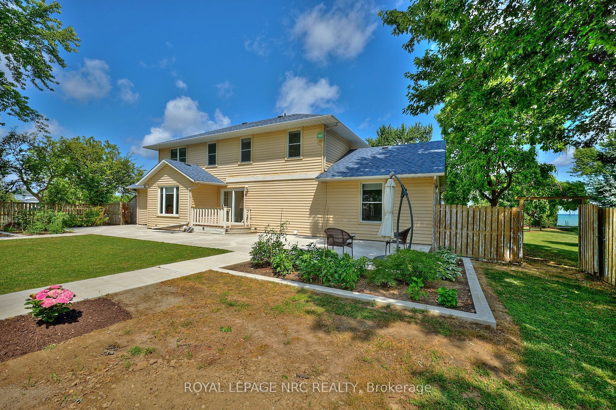 4040 Lakeshore Road Property Photo 35