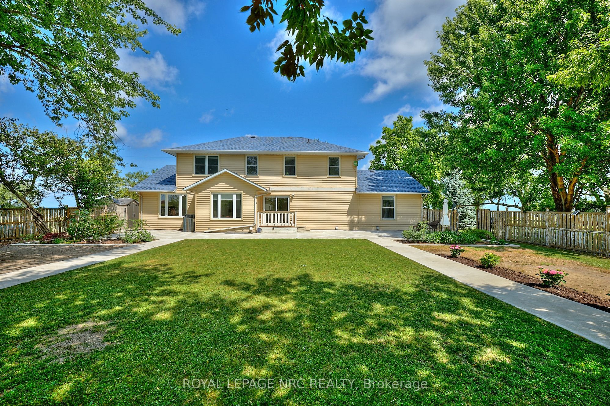 4040 Lakeshore Road Property Photo 37