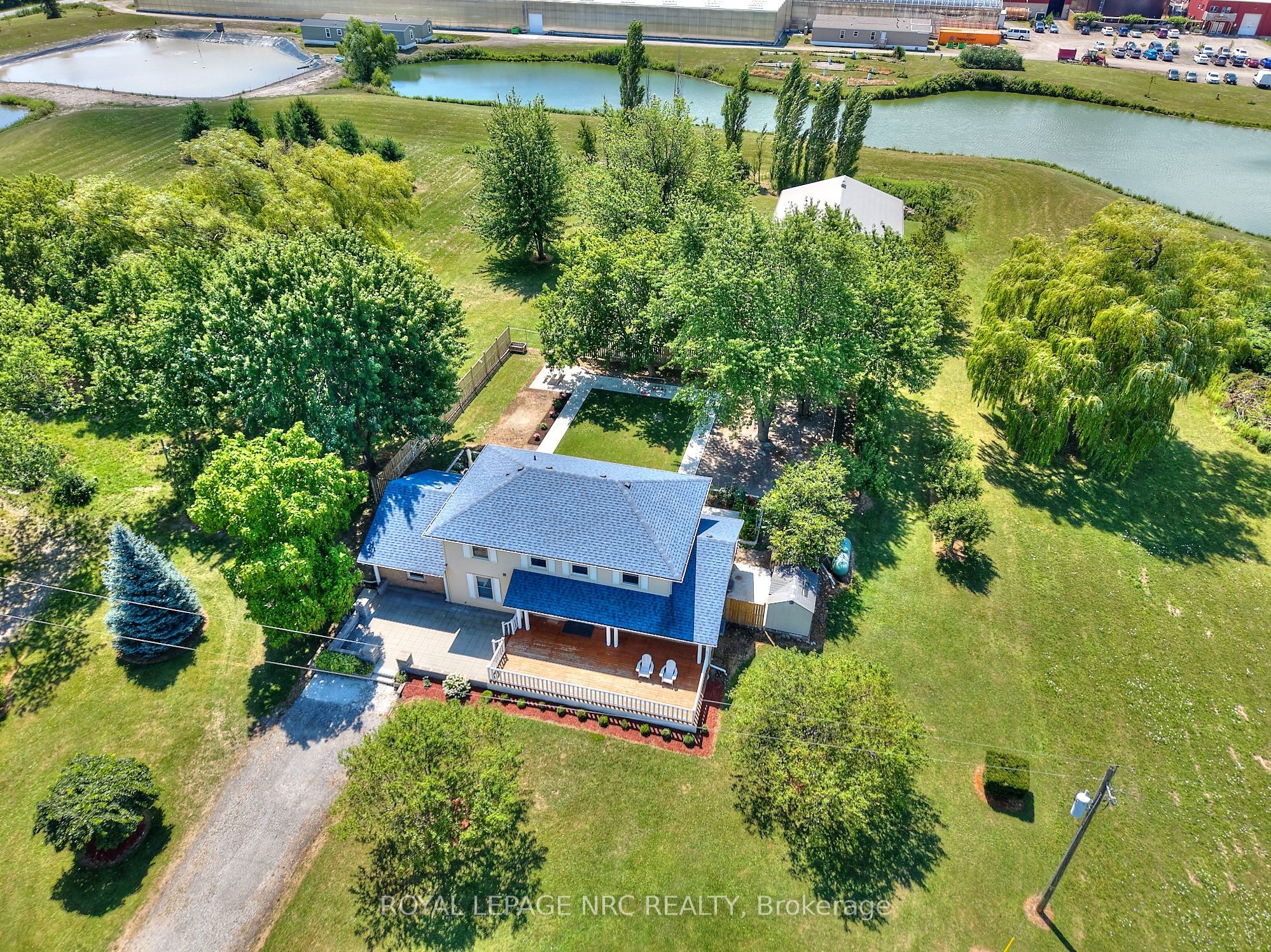 4040 Lakeshore Road Property Photo 42