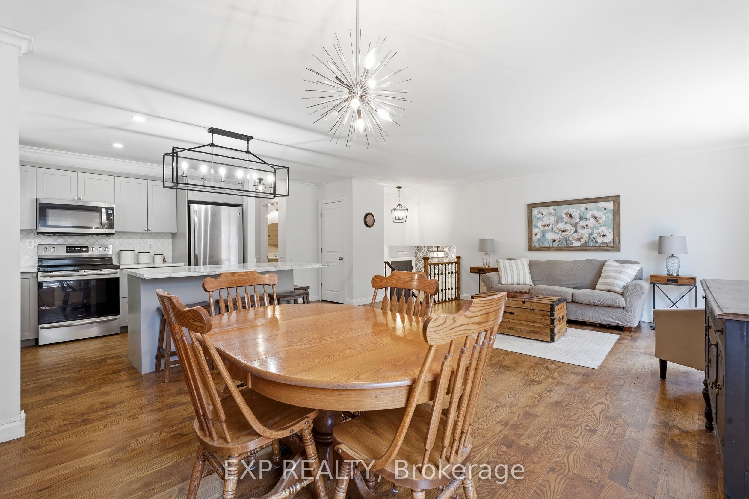 72 Crestlynn Crescent Property Photo 10