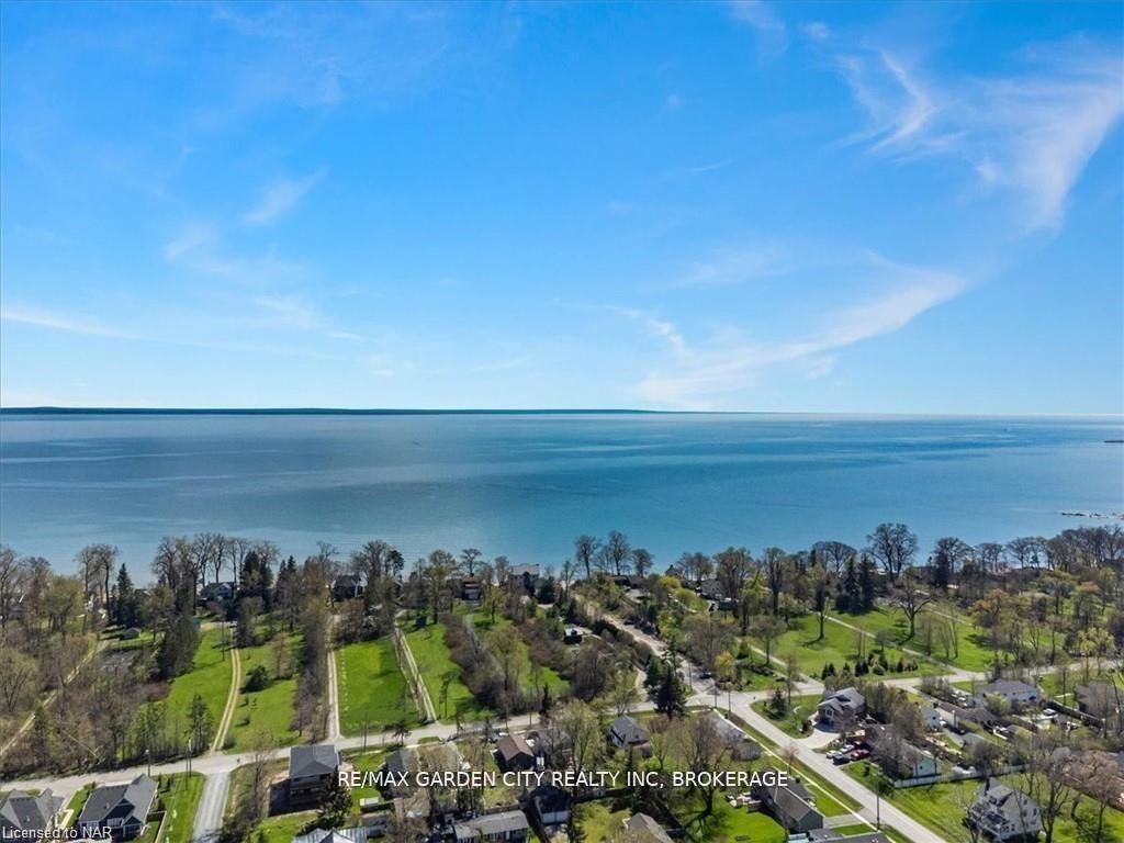 Na Bethune Avenue Property Photo 2